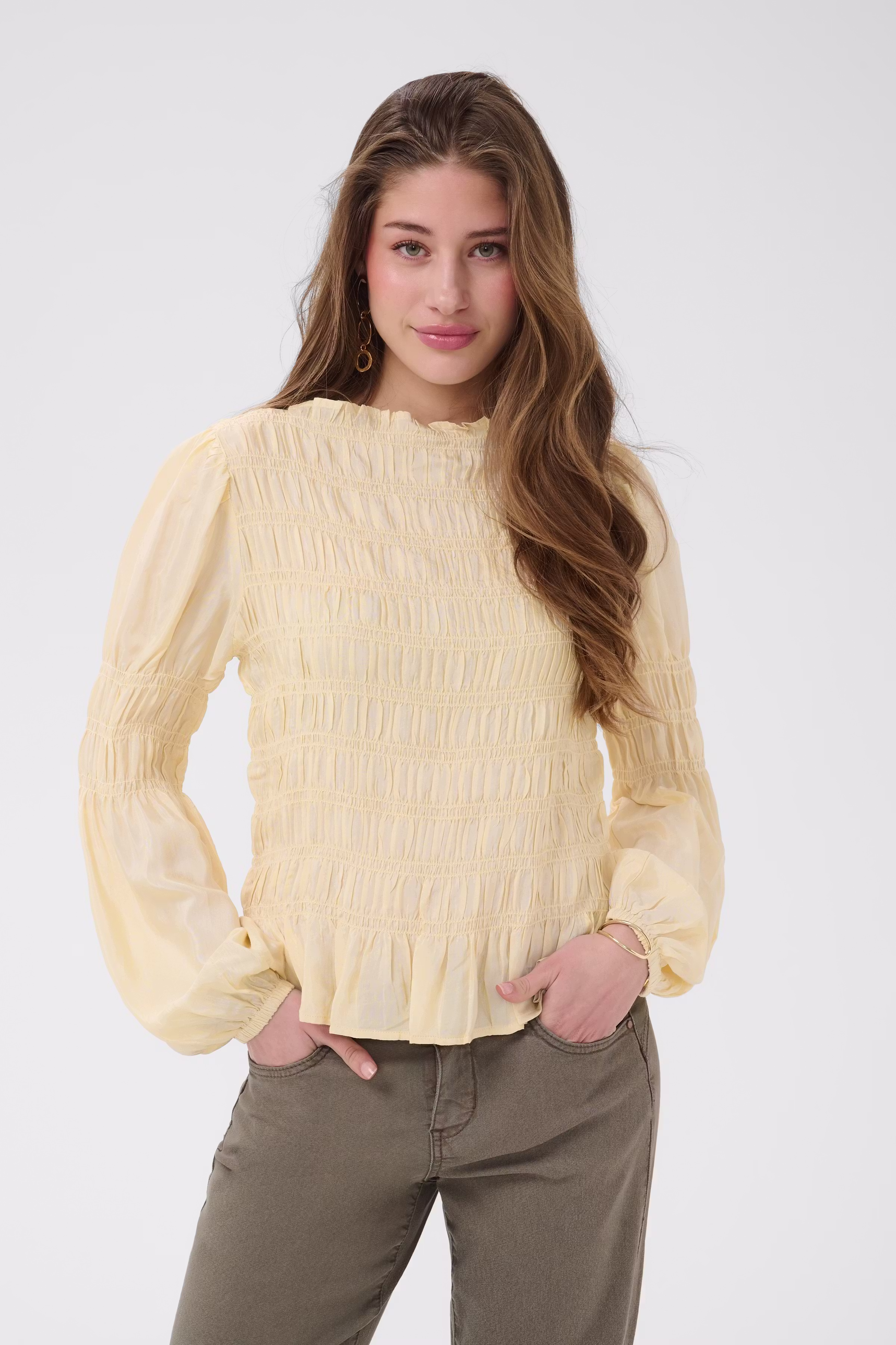 CRHenva Bluse LOOKBOOK FRONT 10607869-131008