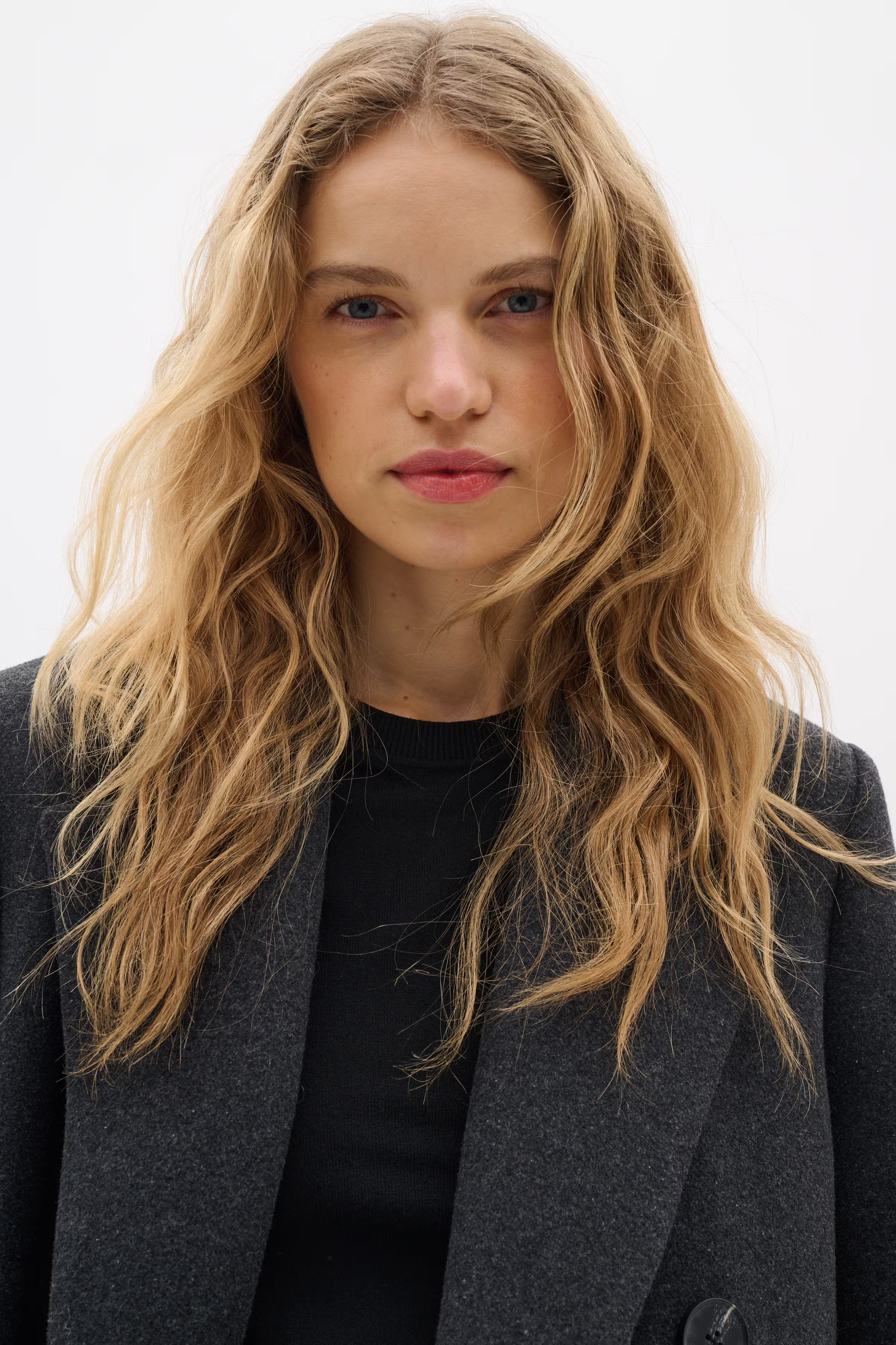 YunahIW Coat LOOKBOOK DETAIL 30110610-300596