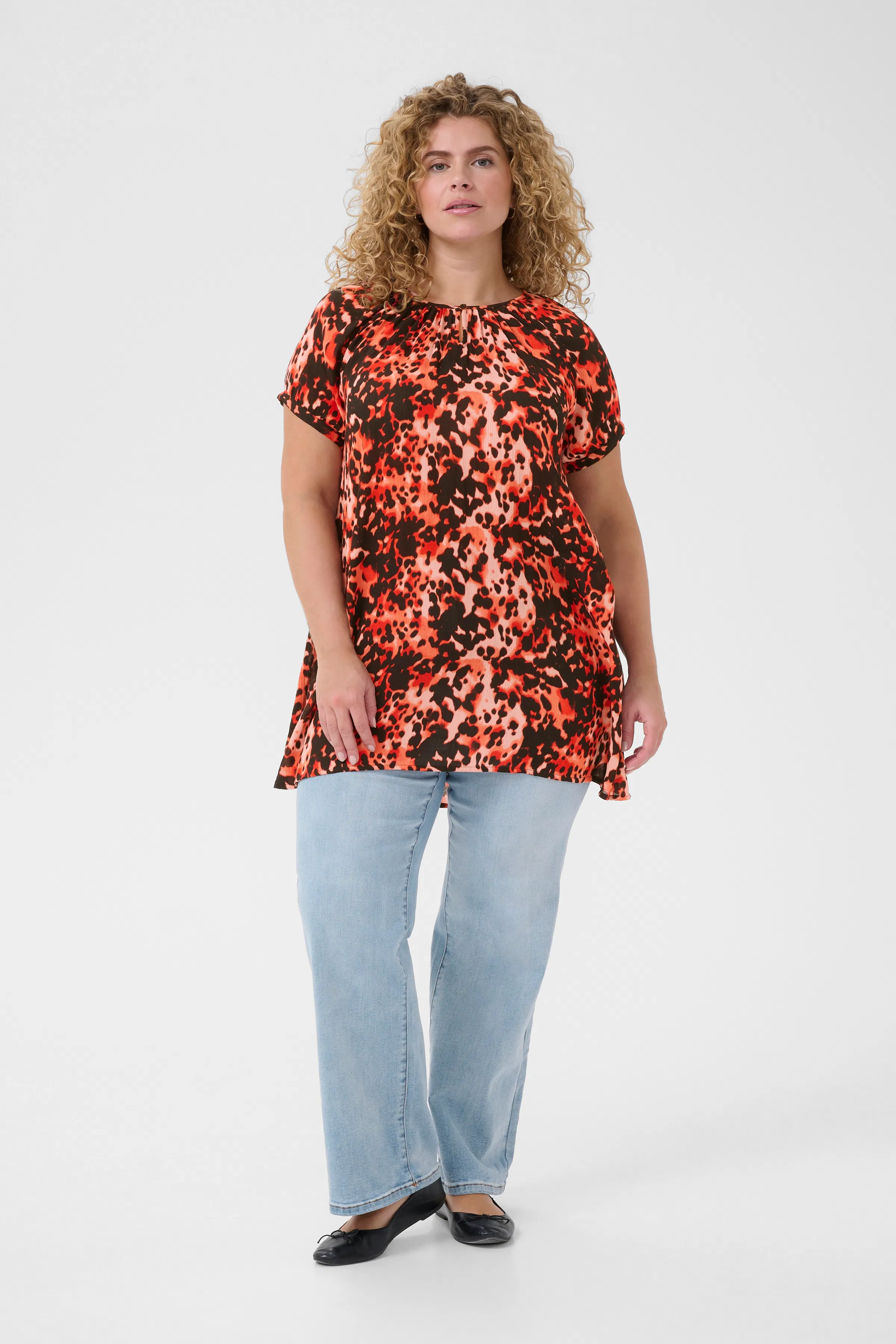 KCami Tunic LOOKBOOK FRONT 10582023-108190