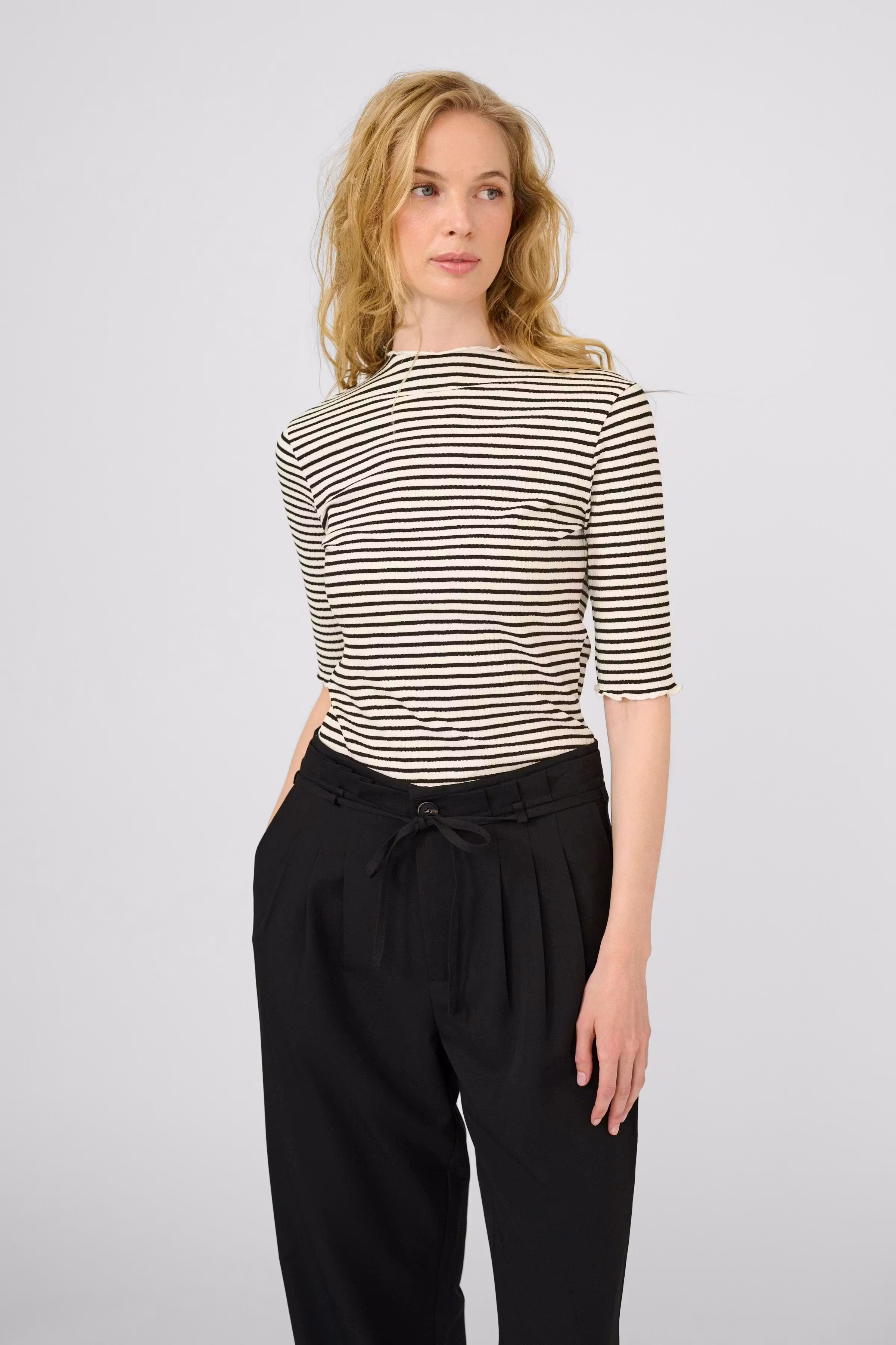 CandaceKB T-shirt LOOKBOOK FRONT 10103631-103953