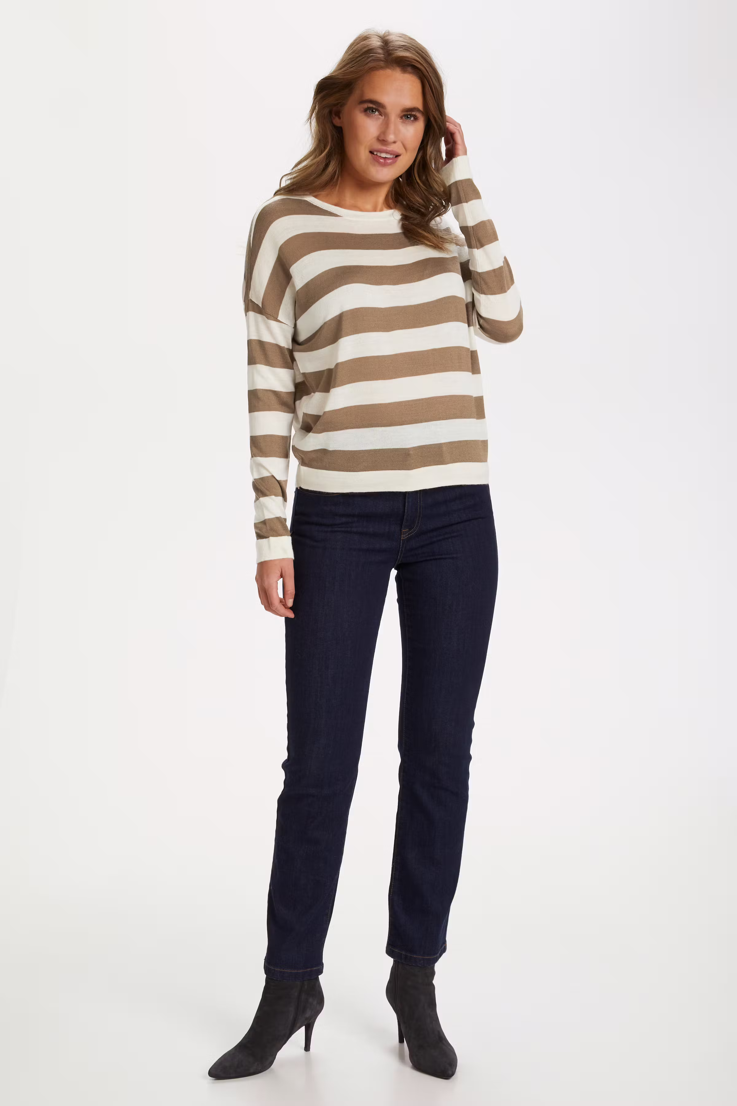 EnaSZ Knitted pullover LOOKBOOK FRONT 30510947-110605