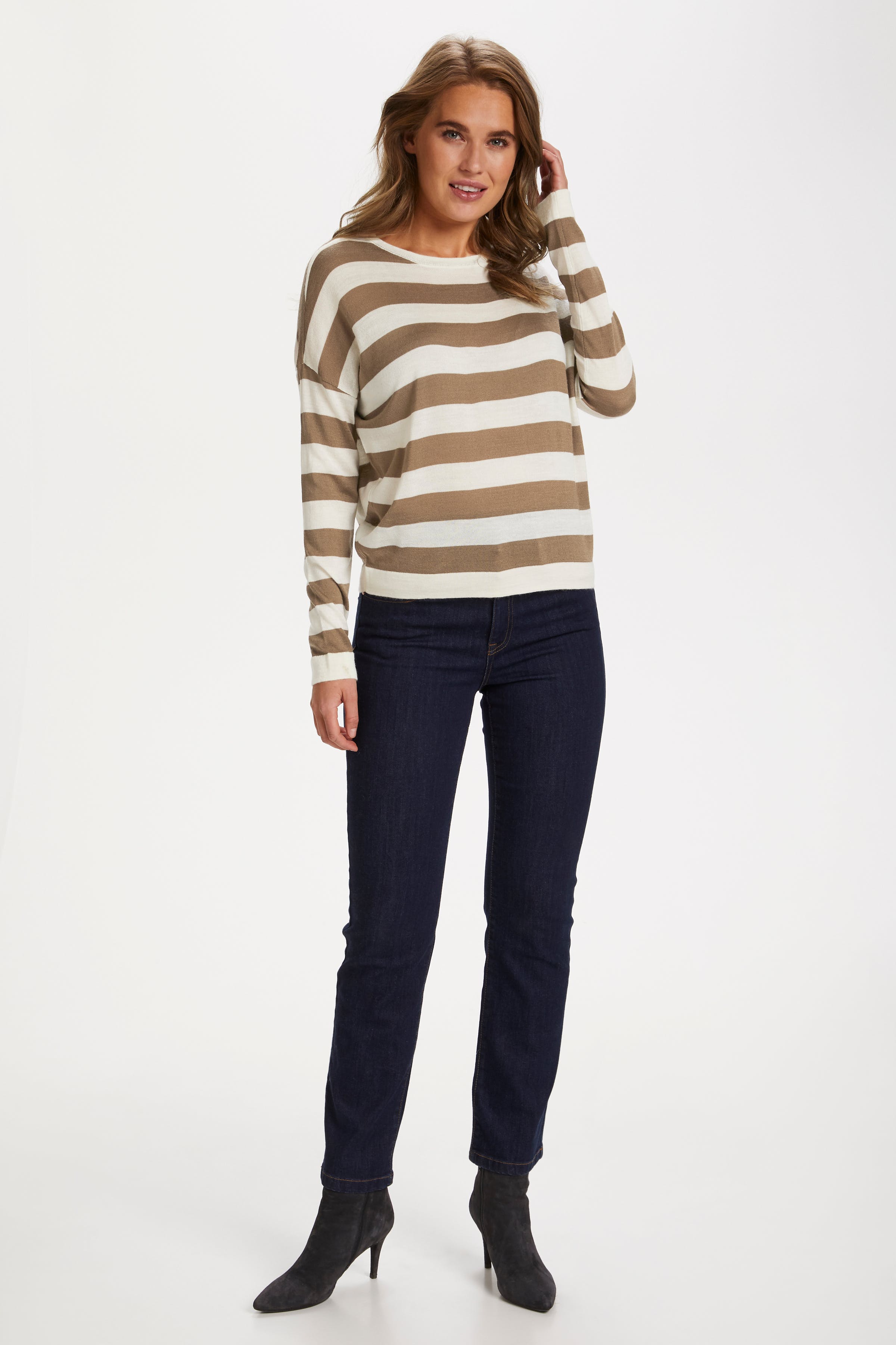 EnaSZ Knitted pullover LOOKBOOK FRONT 30510947-110605