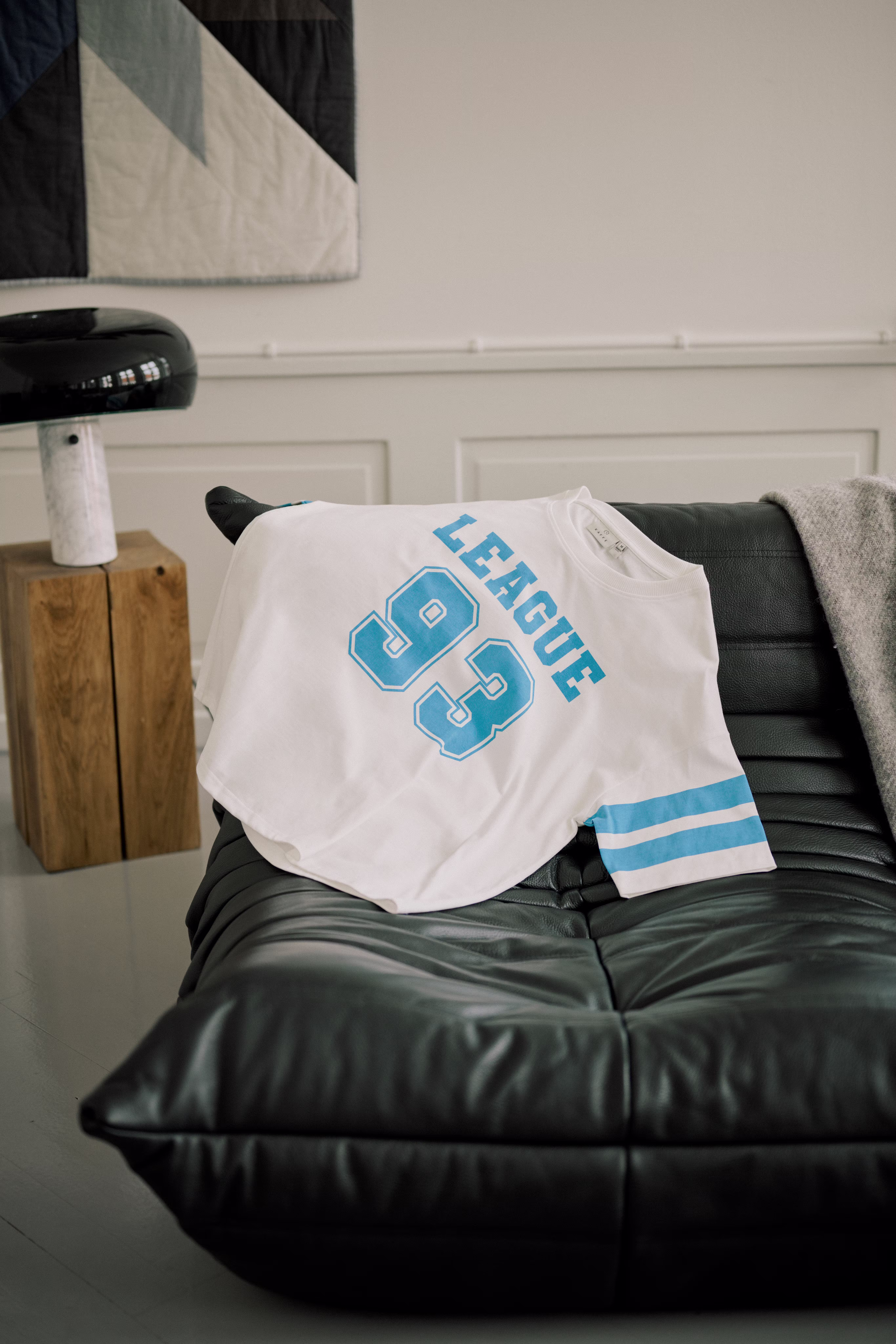 KAhally T-shirt LOCATION NONE 10511173-110602