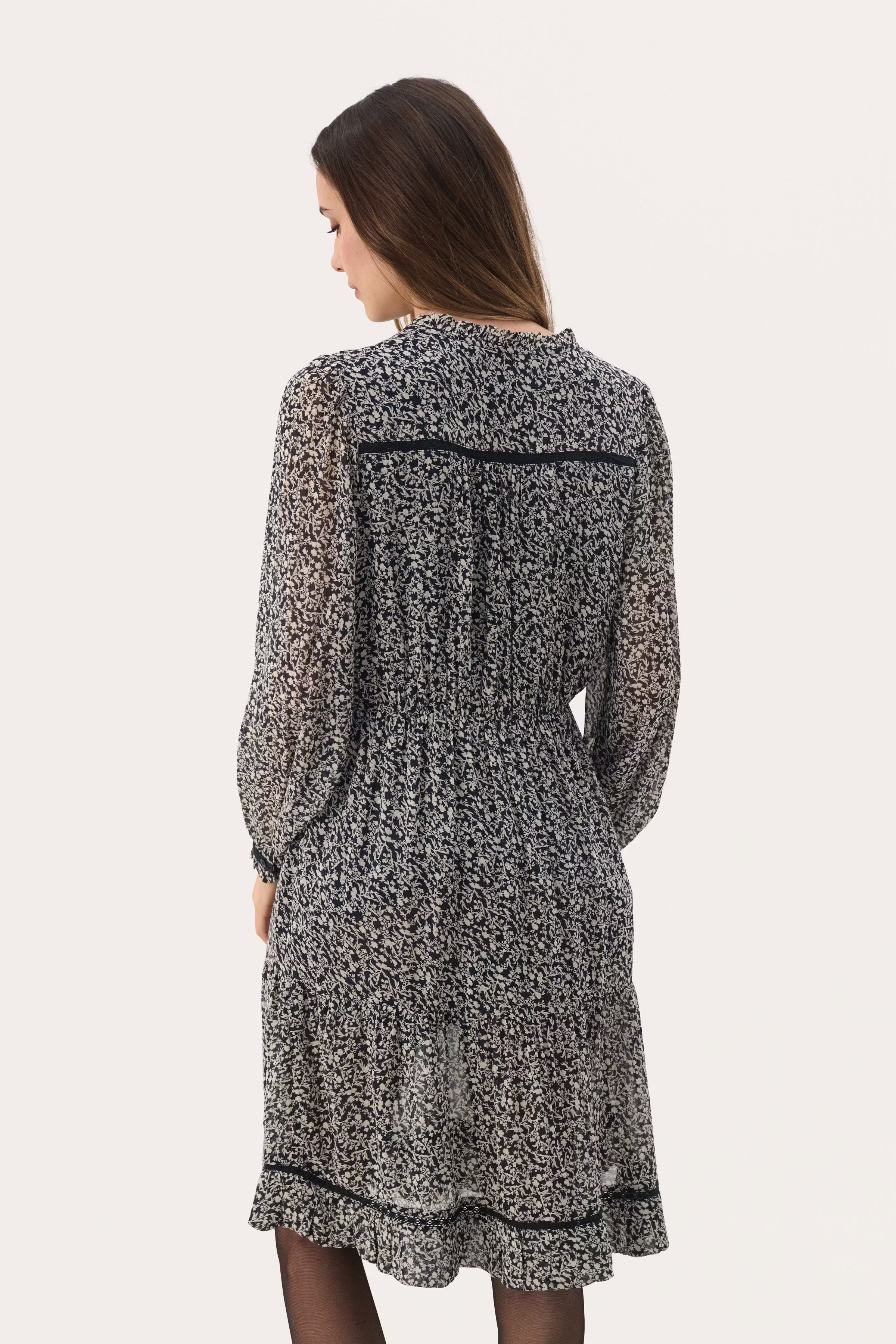 MunyaPW Jurk LOOKBOOK BACK 30309321-303472