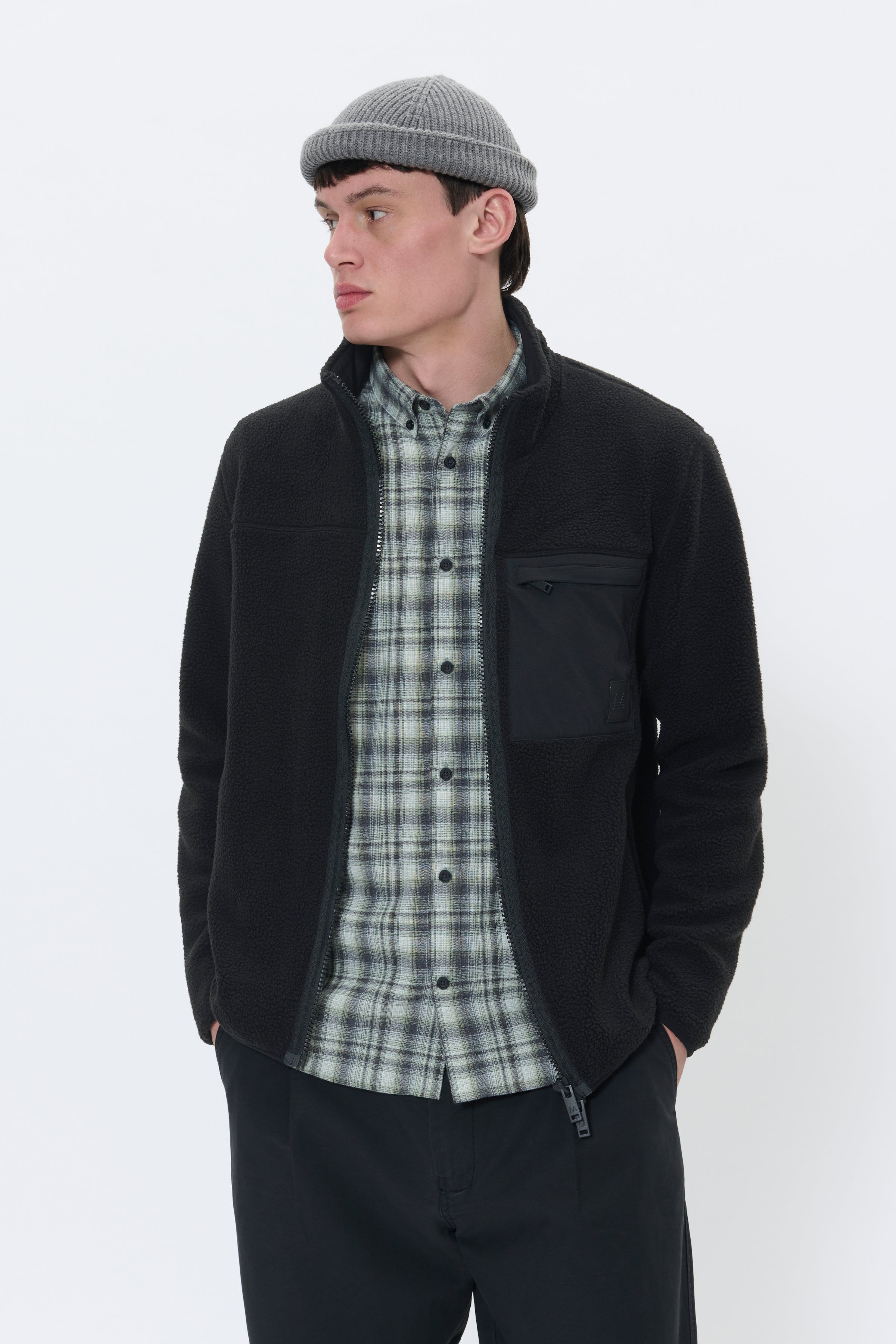 MAisaac Fleece Cardigan LOCATION NONE 30206235-300275