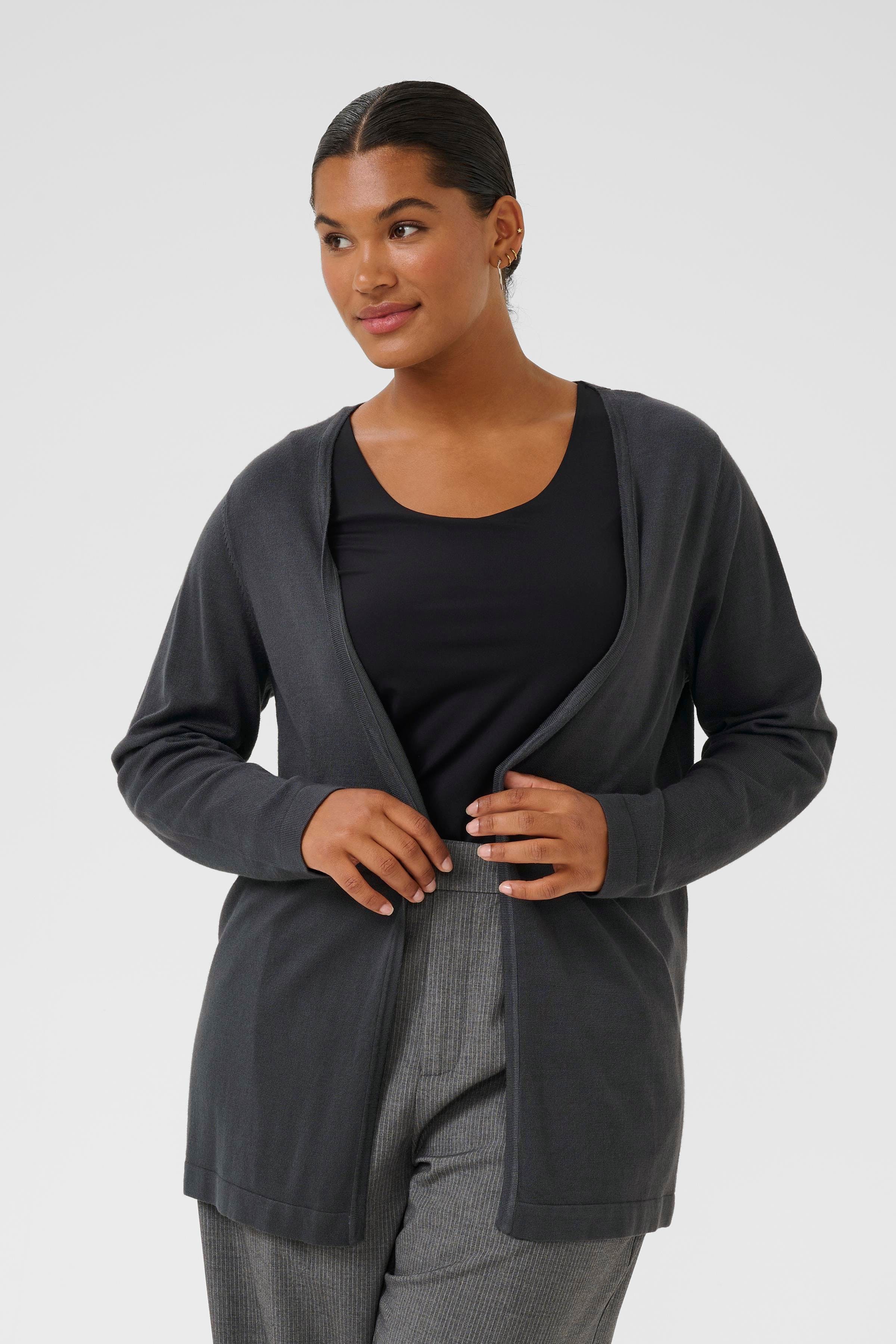 KCfarsia Cardigan LOOKBOOK FRONT 10580339-190205