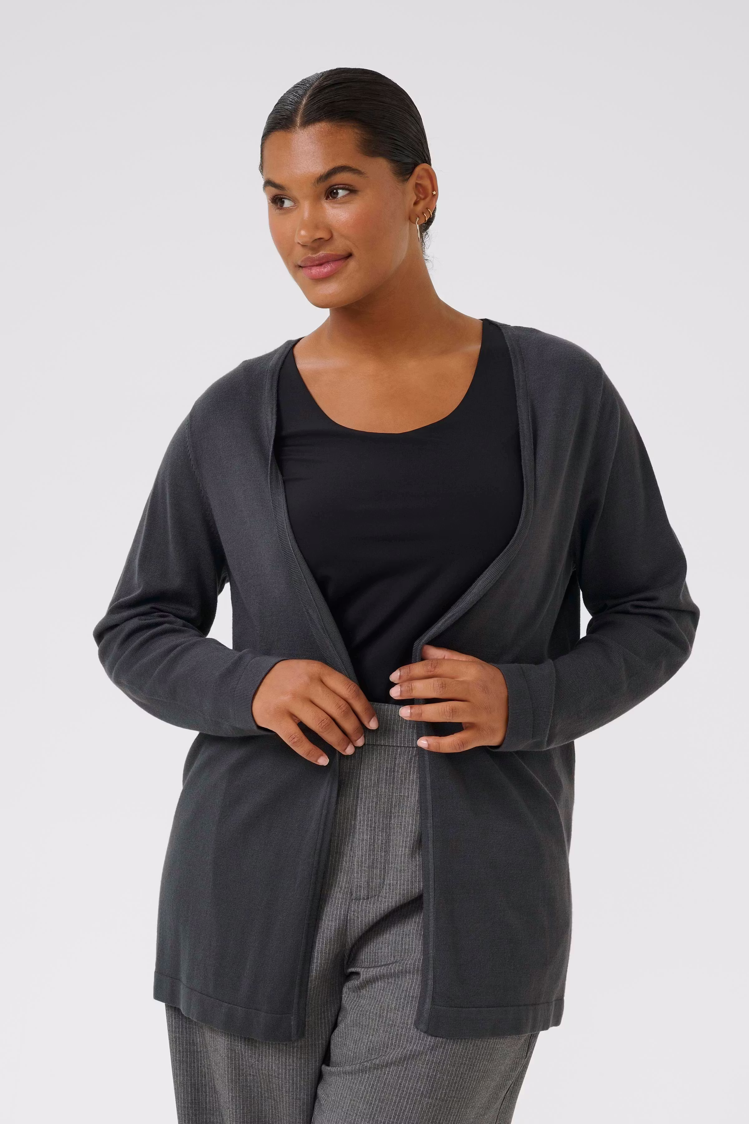 KCfarsia Cardigan LOOKBOOK FRONT 10580339-190205