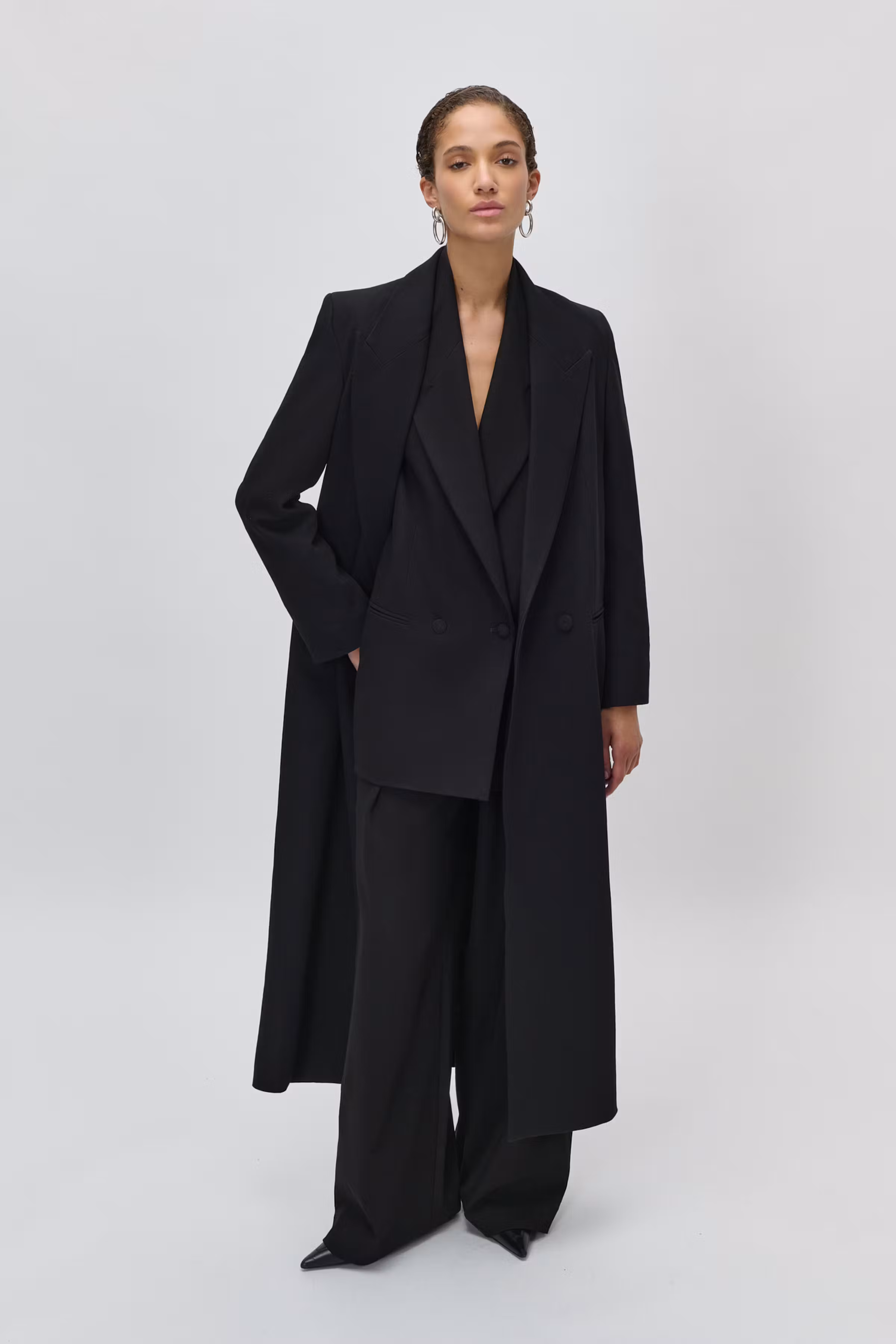 IOJil Coat LOOKBOOK FRONT 30600560-BK999