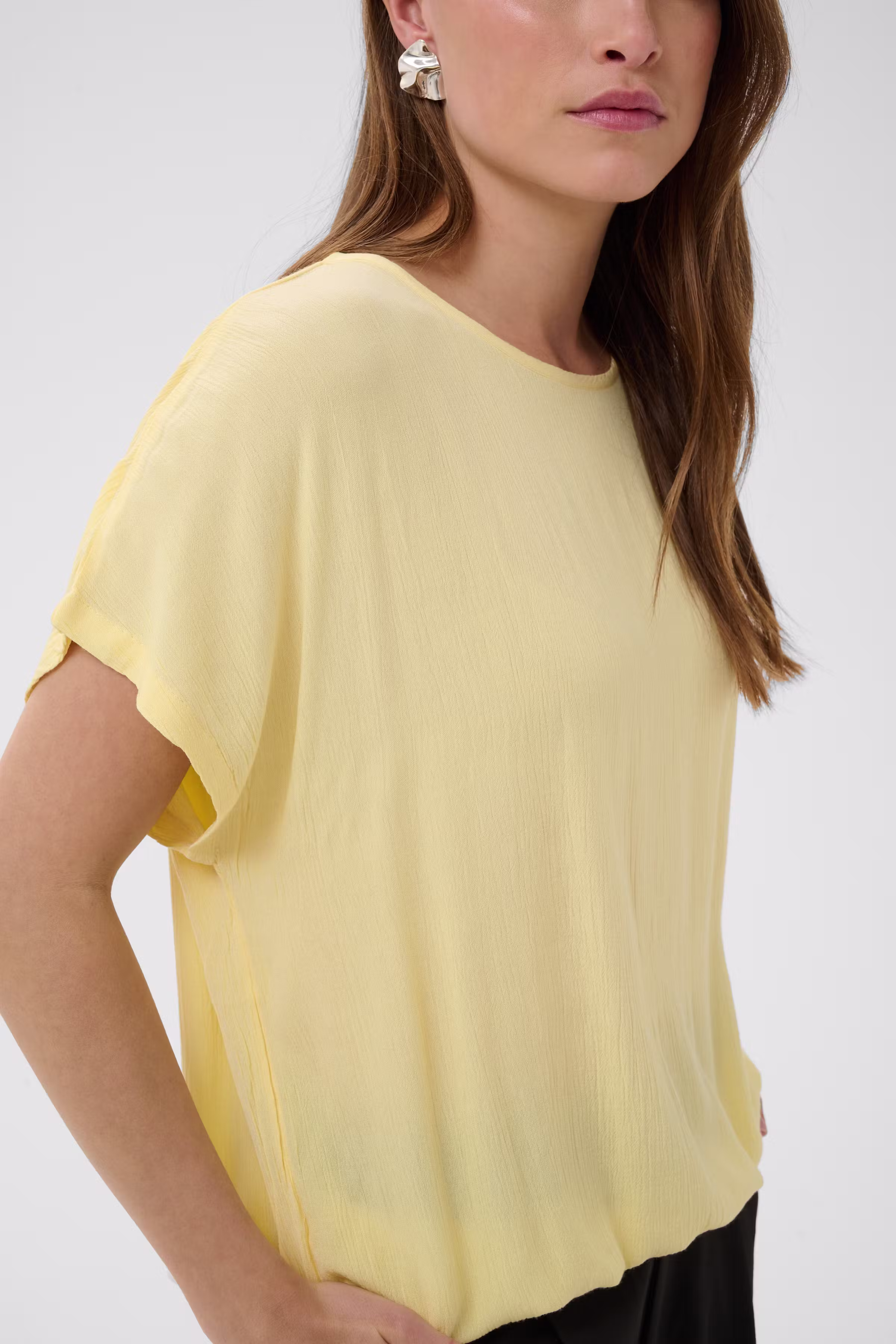 Amber Blouse LOOKBOOK DETAIL 10500781-130822