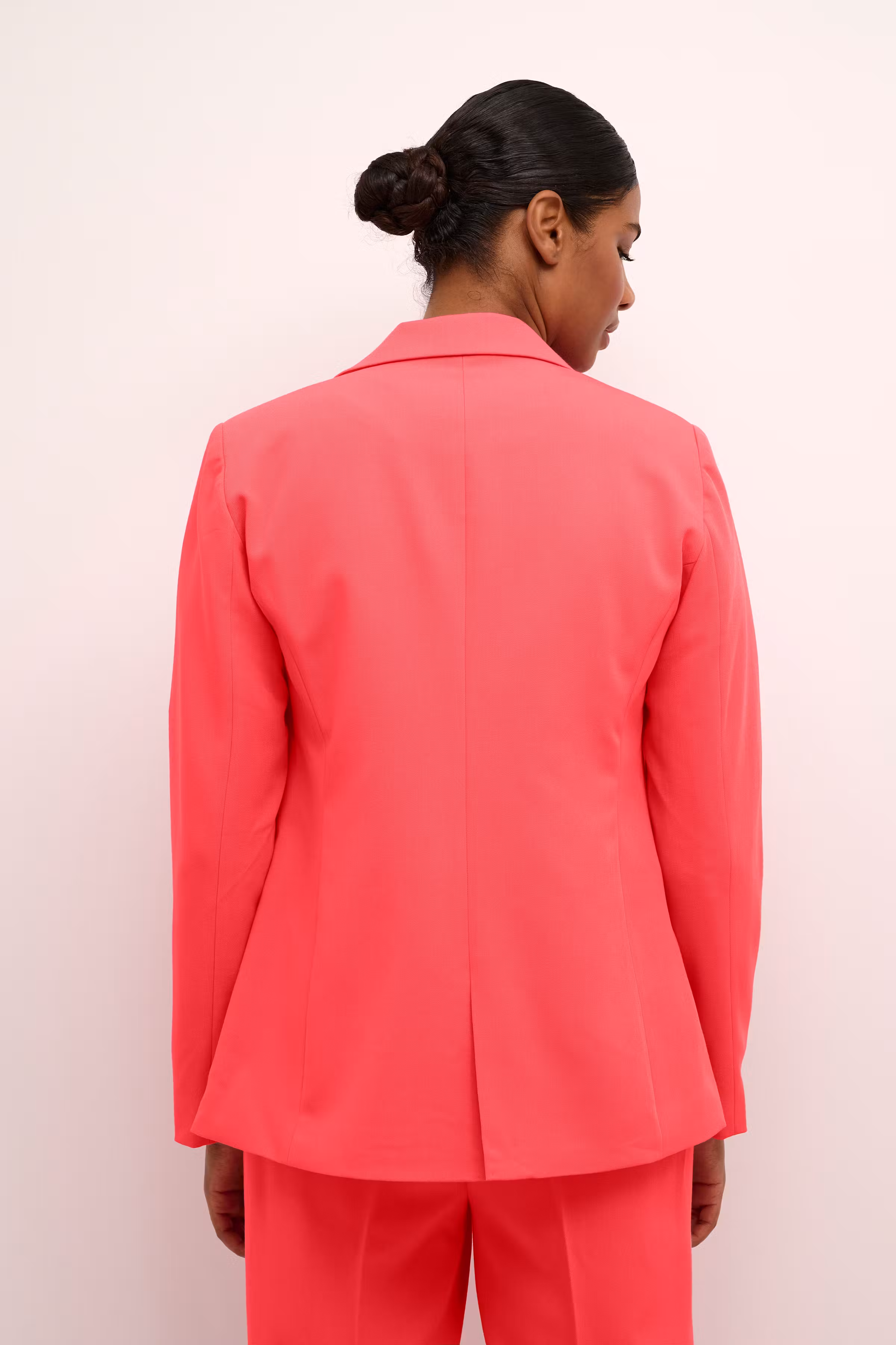 KAsakura Blazer LOOKBOOK BACK 10506684-181651