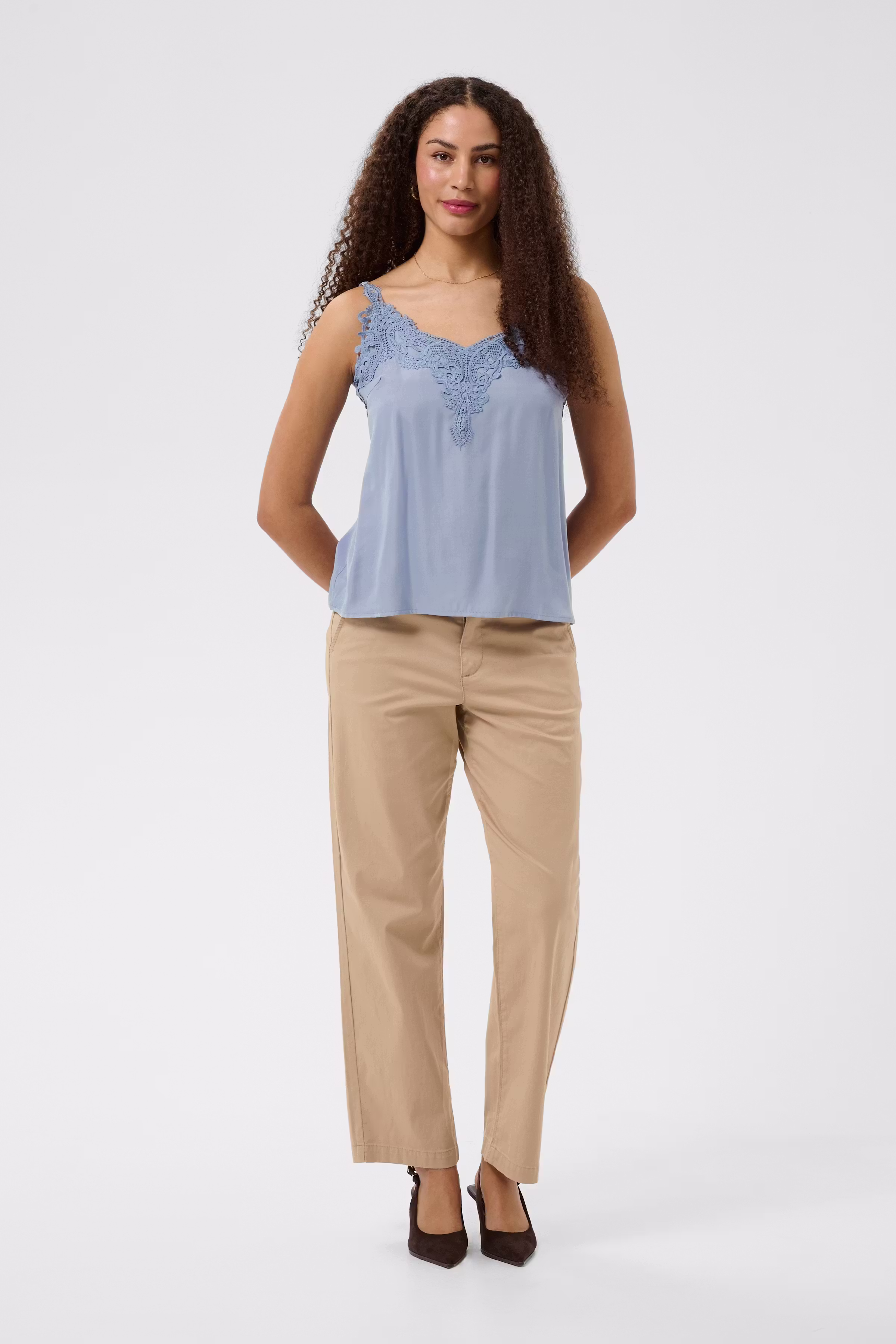 CRANNA Top LOOKBOOK FRONT 10611224-173917