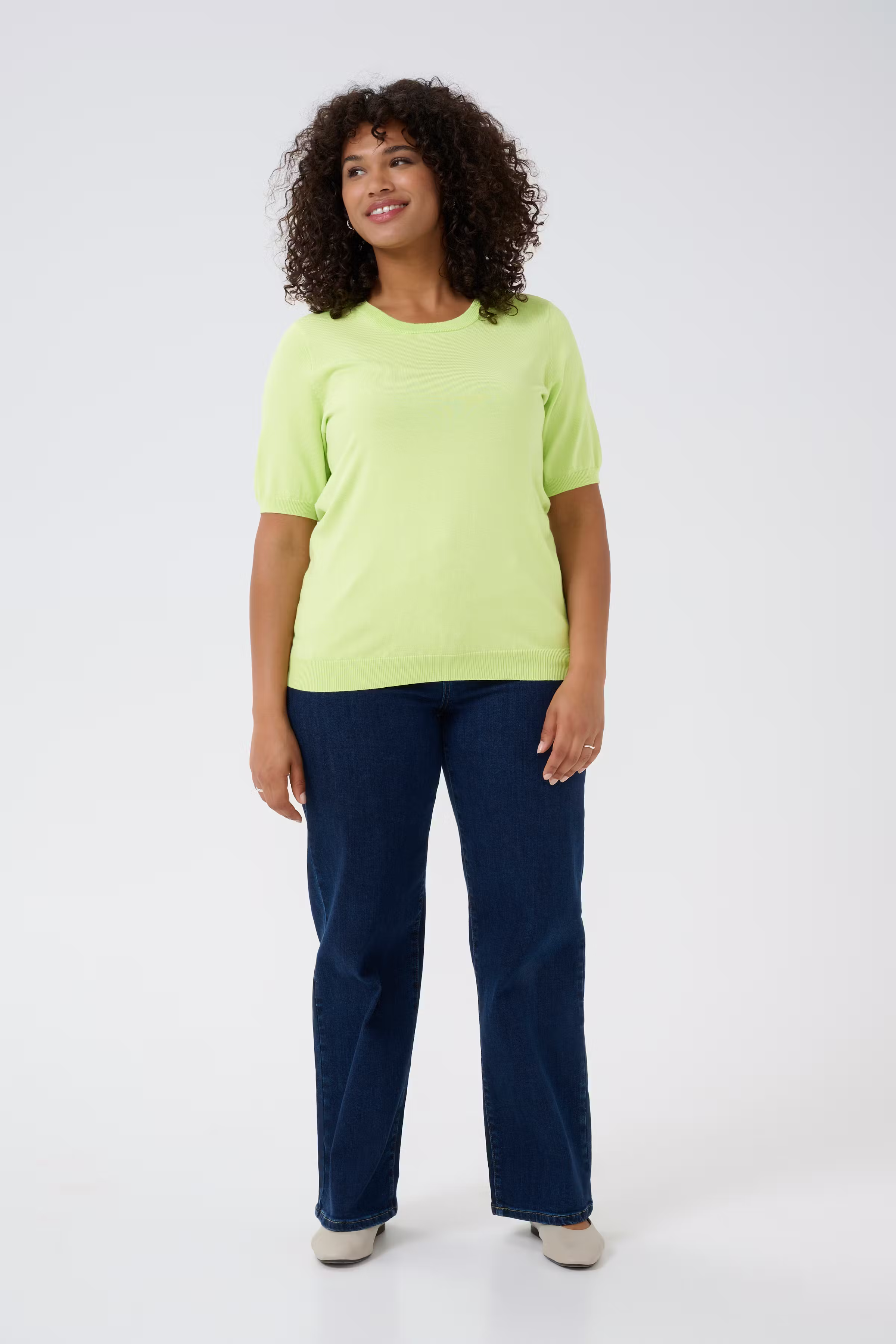 KClizzy Pullover LOOKBOOK FRONT 10582205-130324