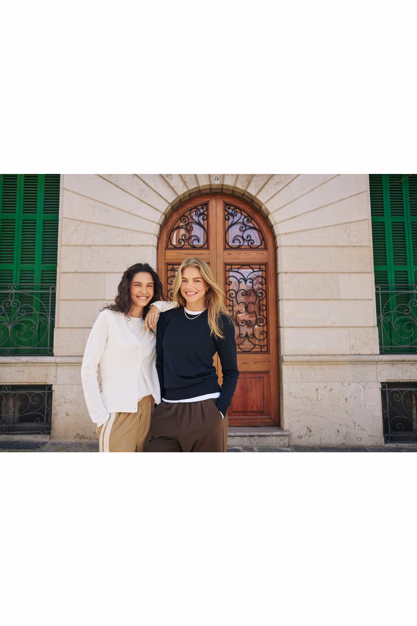 MilaSZ R-Neck Cardigan LOCATION NONE 30500005-110605