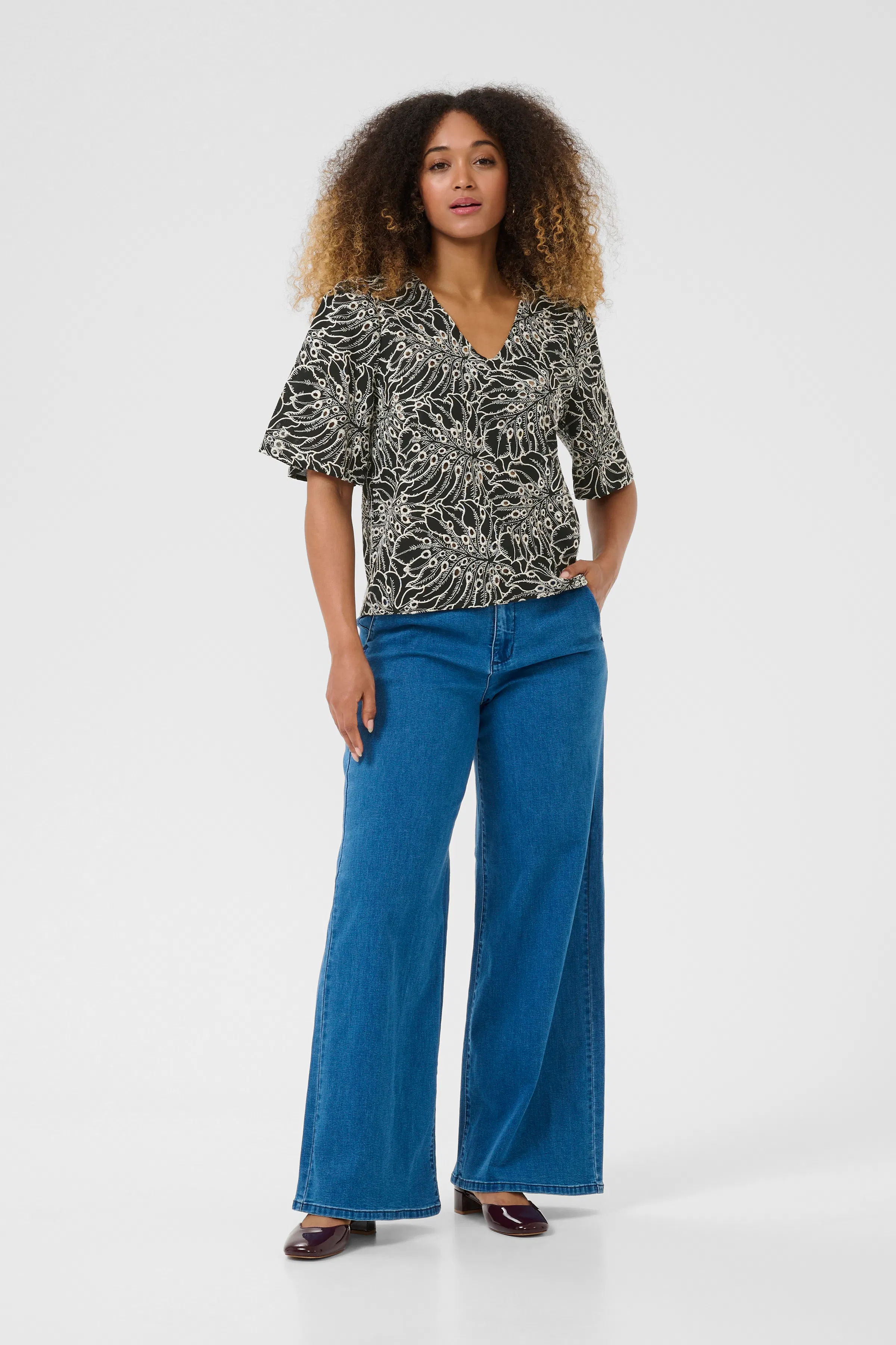 CRAdelena Blouse LOOKBOOK FRONT 10613910-108022