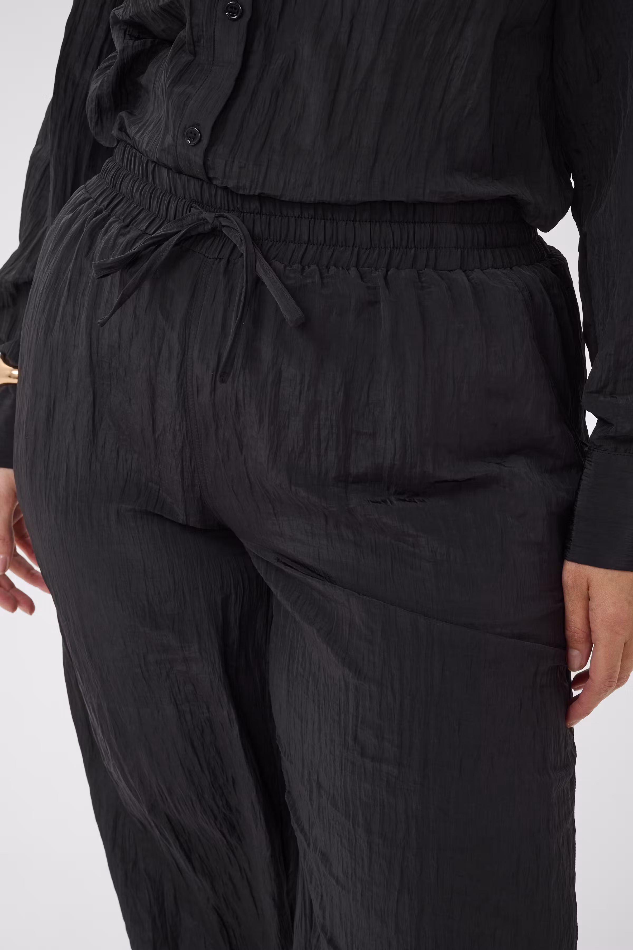 KCdabbie Trousers LOOKBOOK DETAIL 10584379-100121