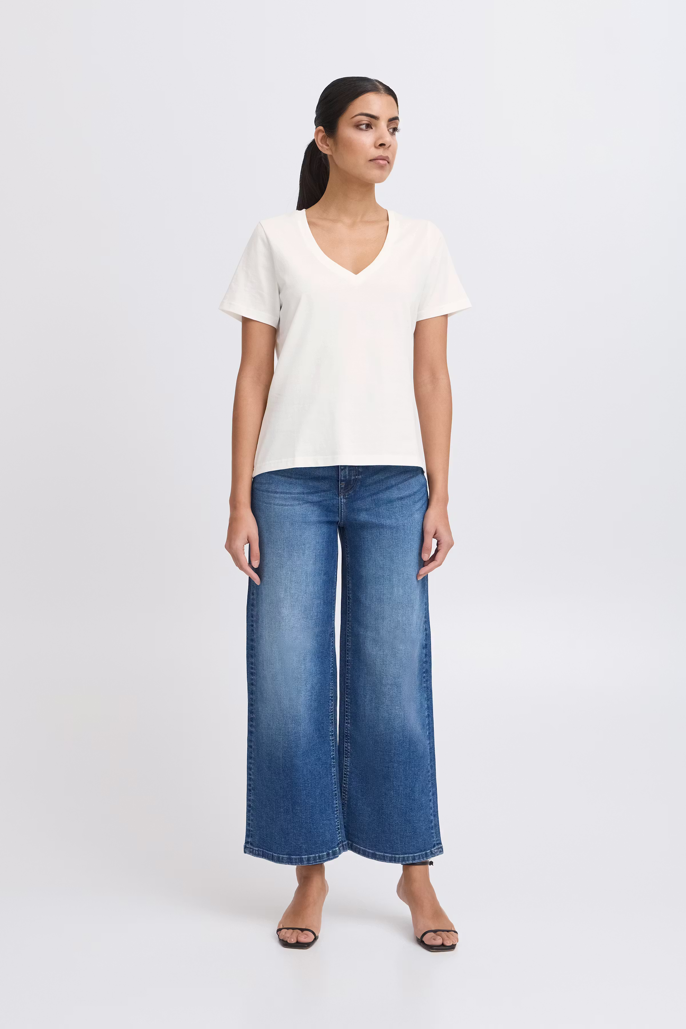 IHPALMER V T-shirt LOOKBOOK FRONT 20120348-114201