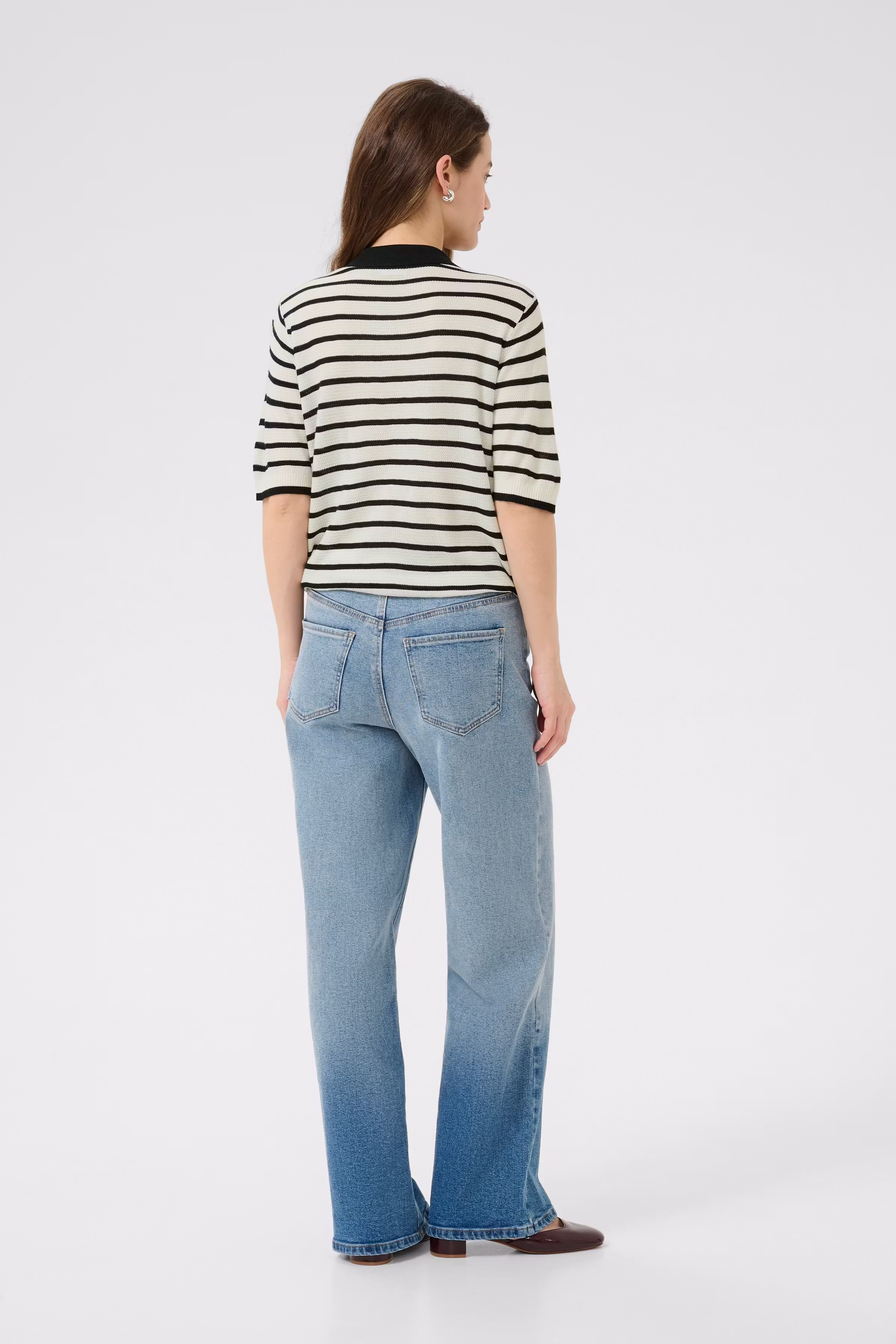 KAamalia Pullover LOOKBOOK BACK 10510176-107774