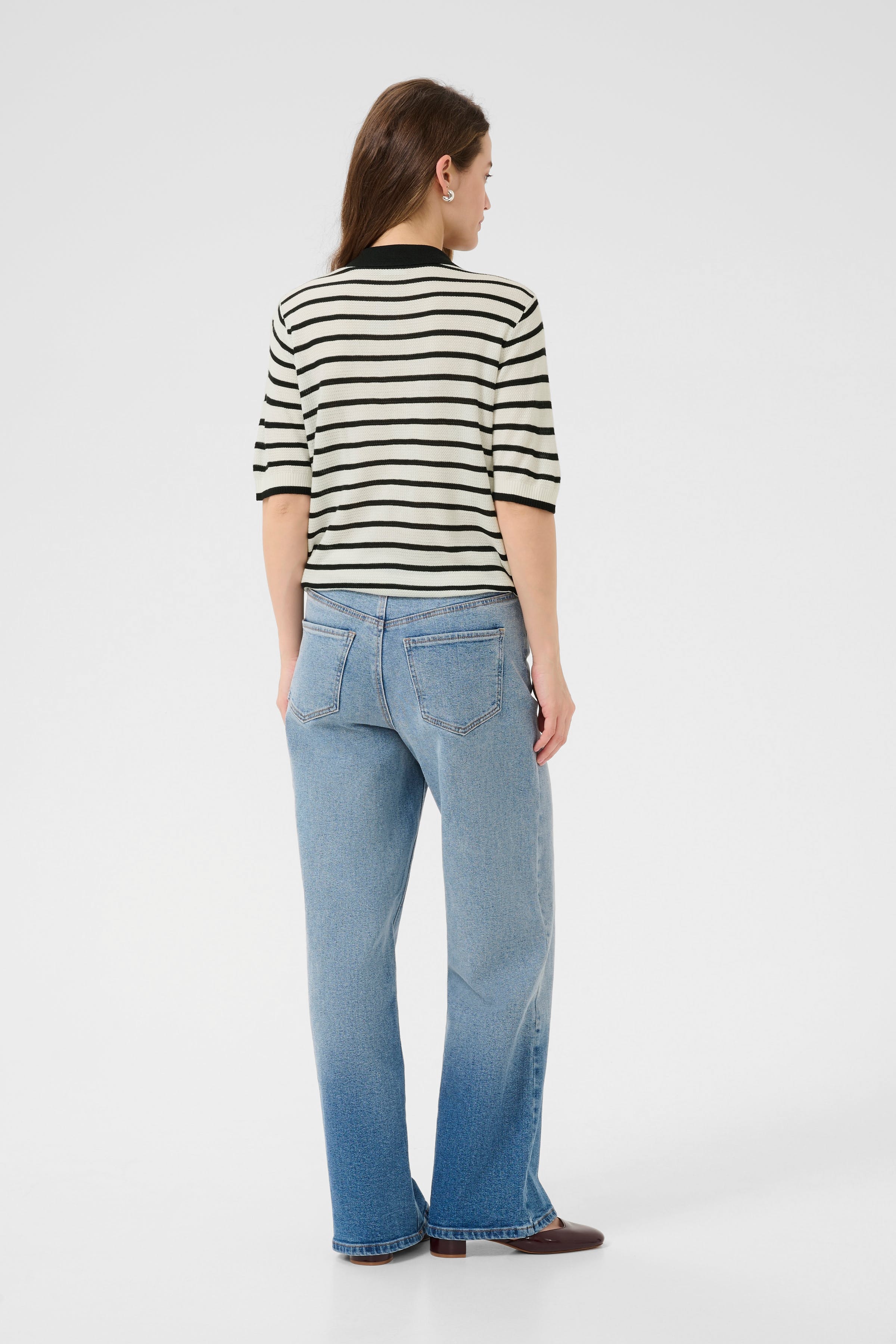 KAamalia Pullover LOOKBOOK BACK 10510176-107774