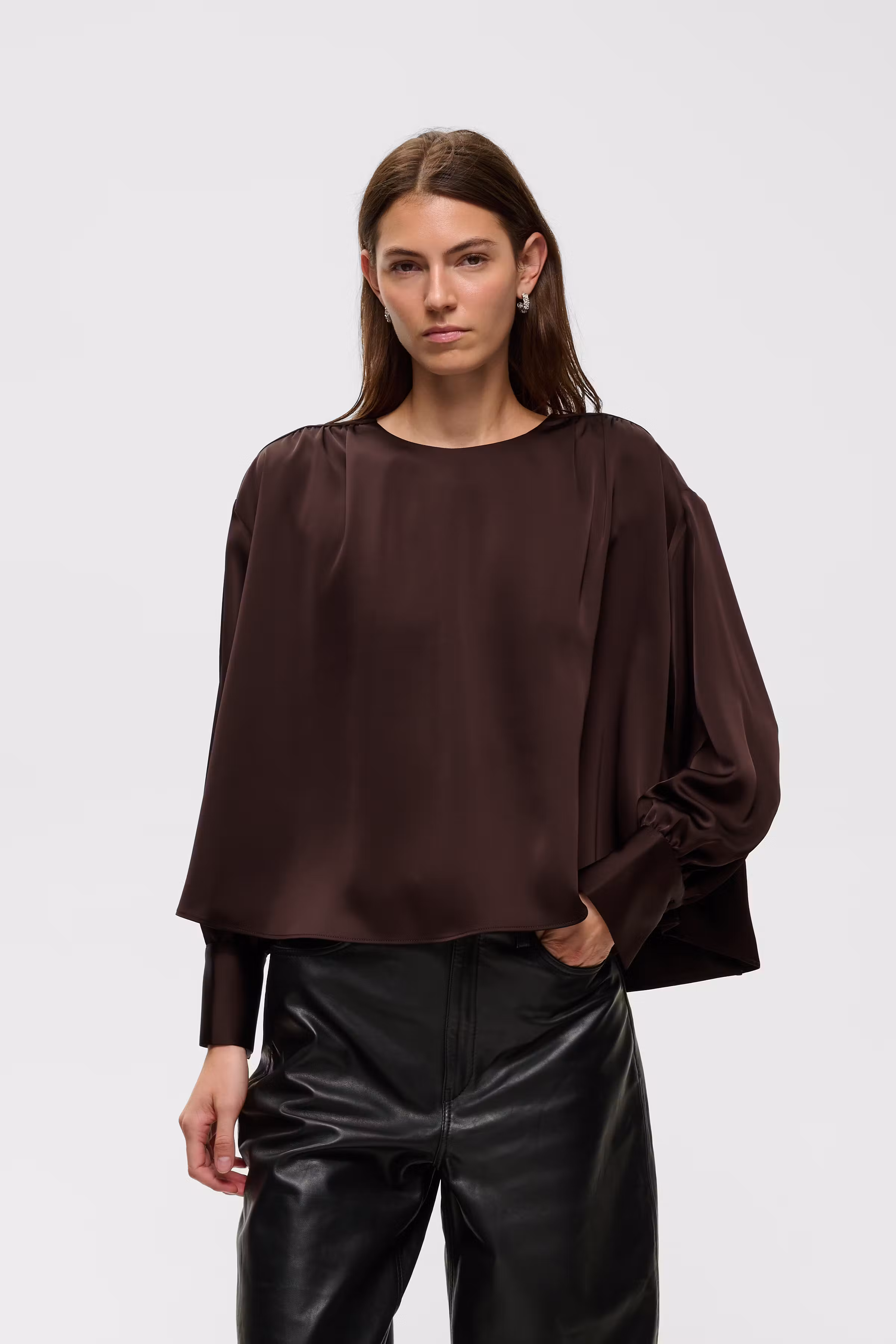 OLIVEIW Bluse LOOKBOOK FRONT 30113015-191109