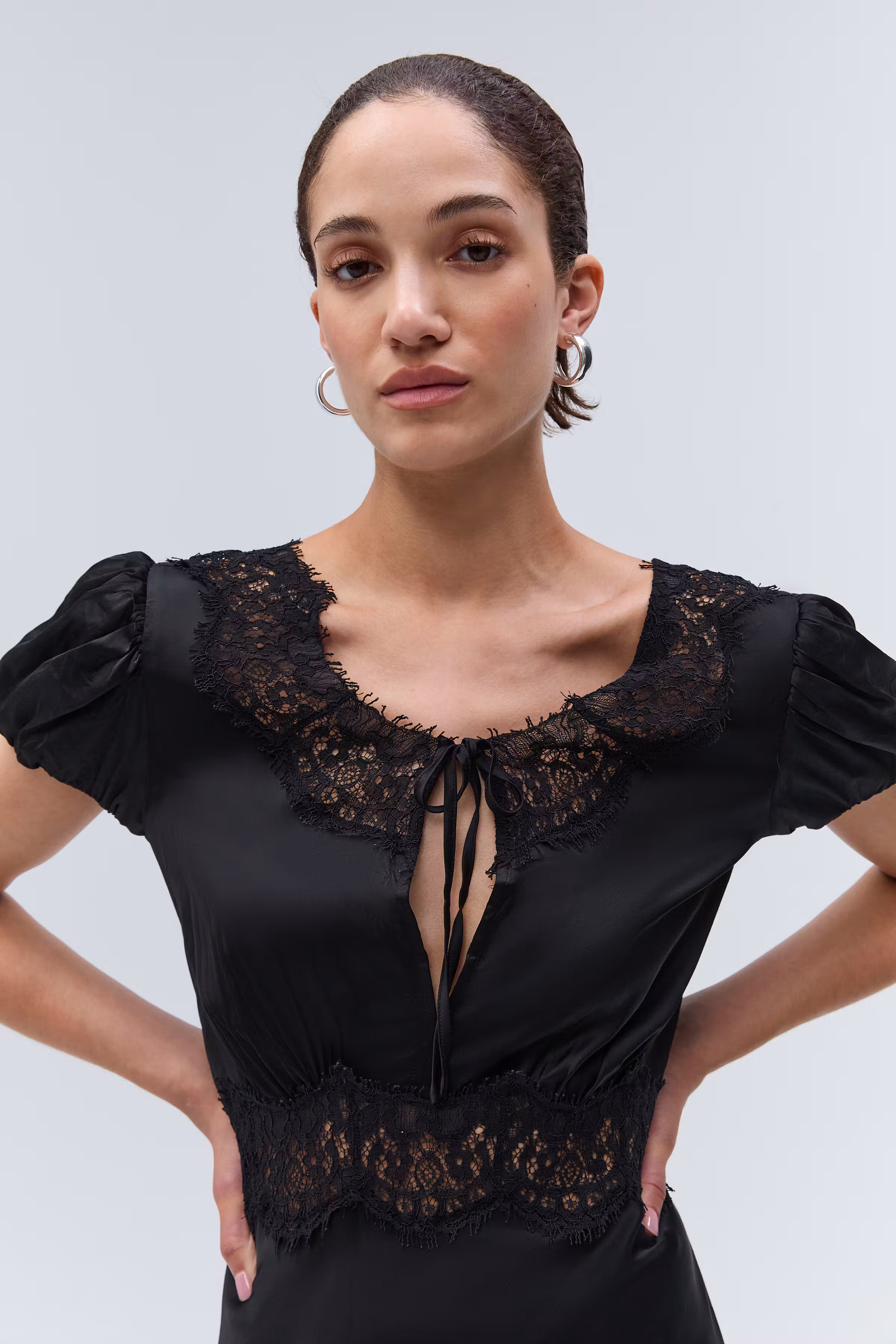 IOOndrea Dress LOOKBOOK DETAIL 30600071-BK999