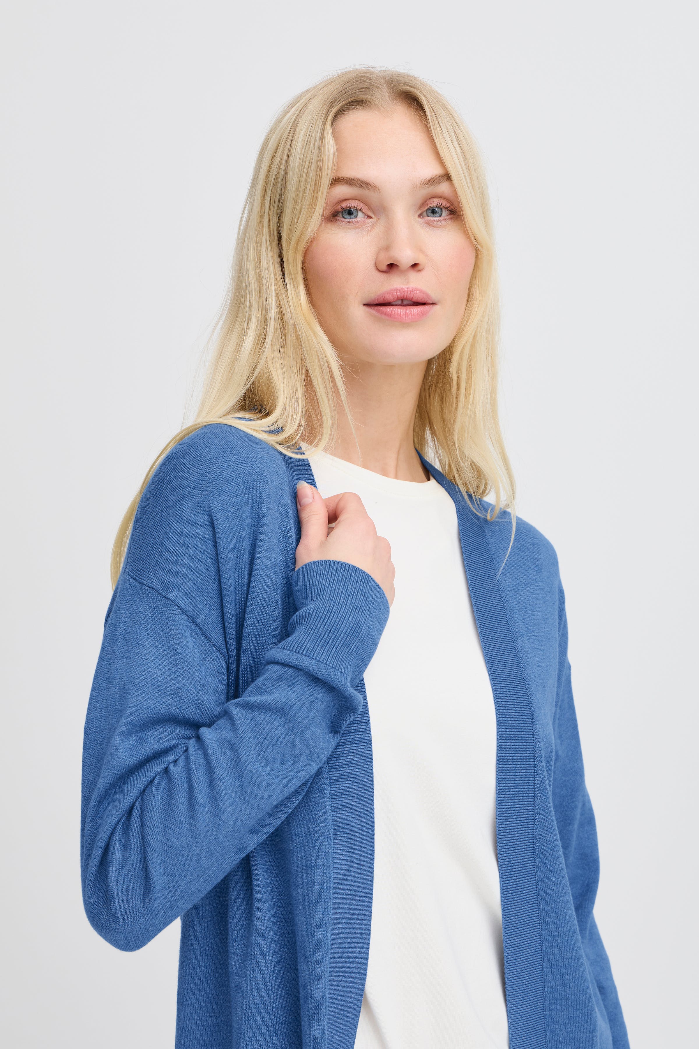 BYMMORLA Cardigan LOOKBOOK DETAIL 20814392-1740281