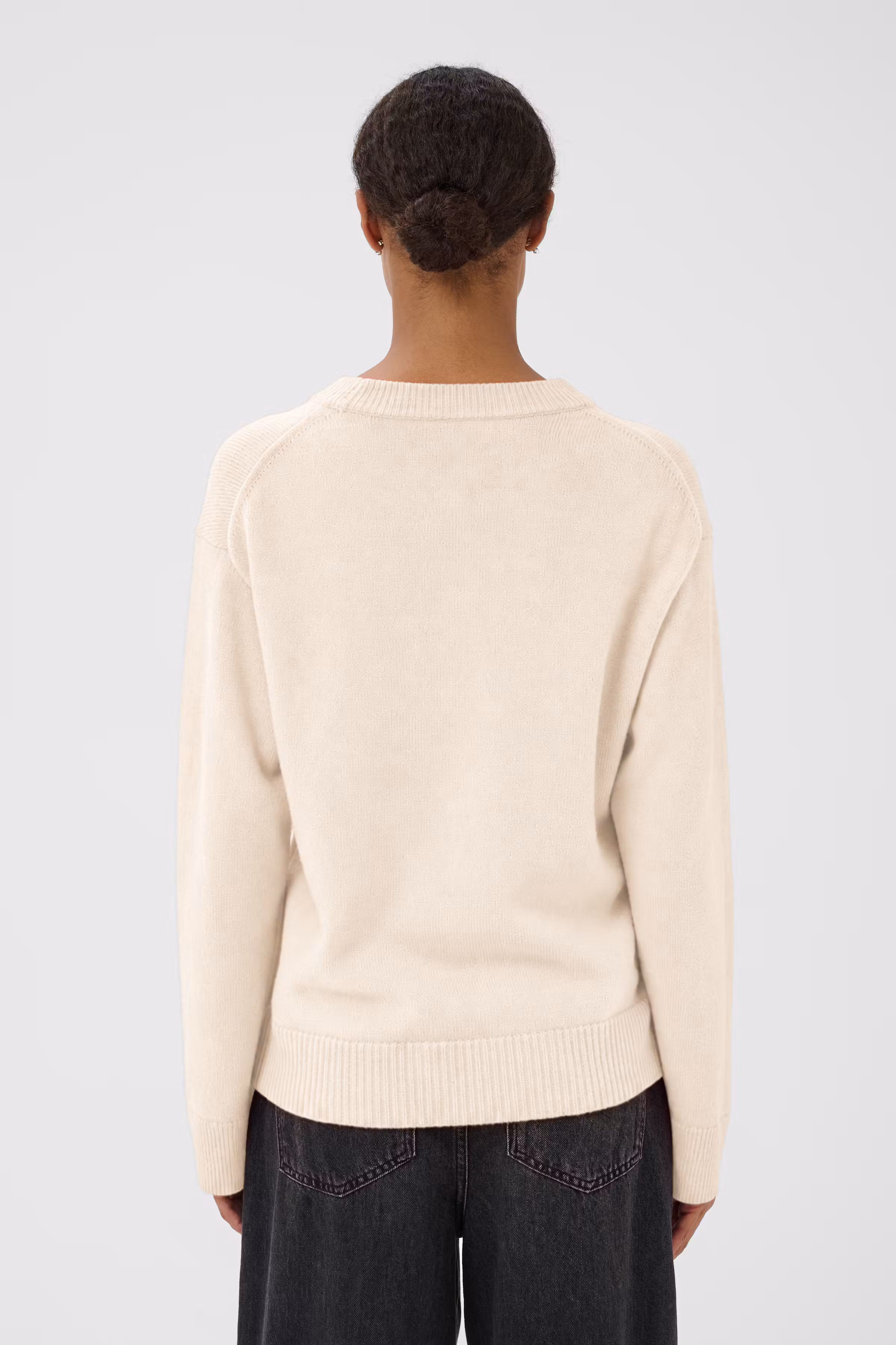 SorayaPW Pullover LOOKBOOK BACK 30311118-120601