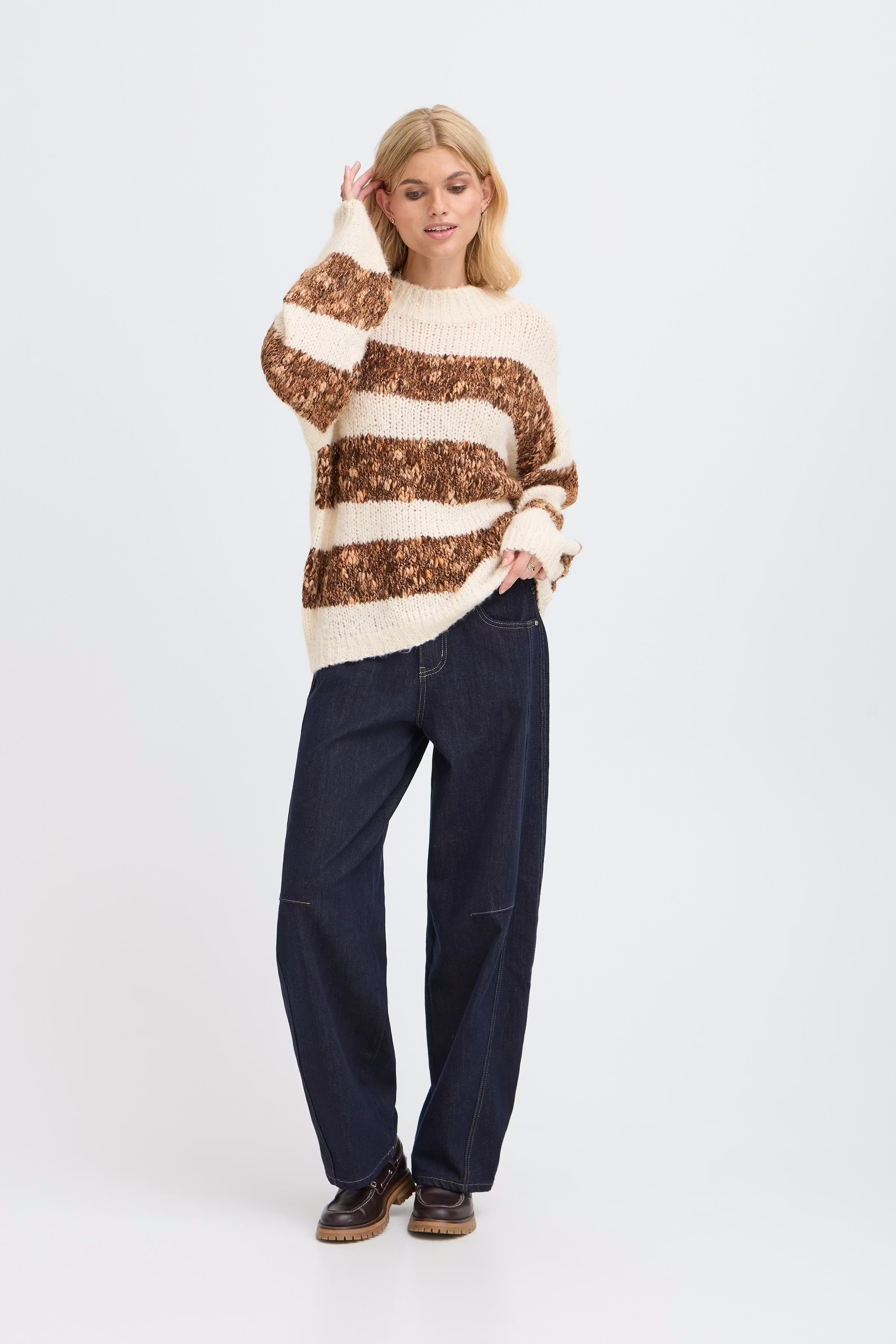 SBAUGUSTAA Pullover LOOKBOOK FRONT 22100718-190912