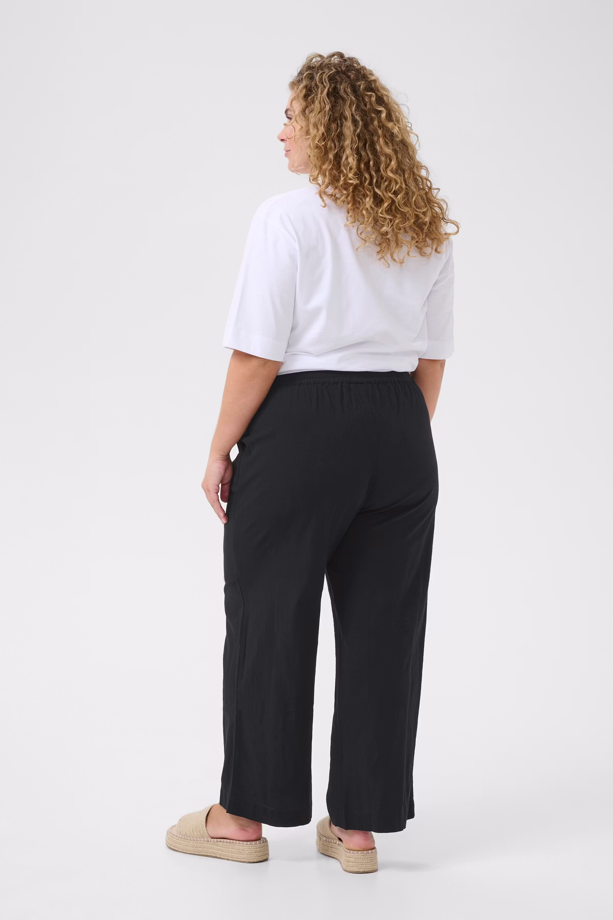 KCpaula Trousers LOOKBOOK BACK 10582338-100121