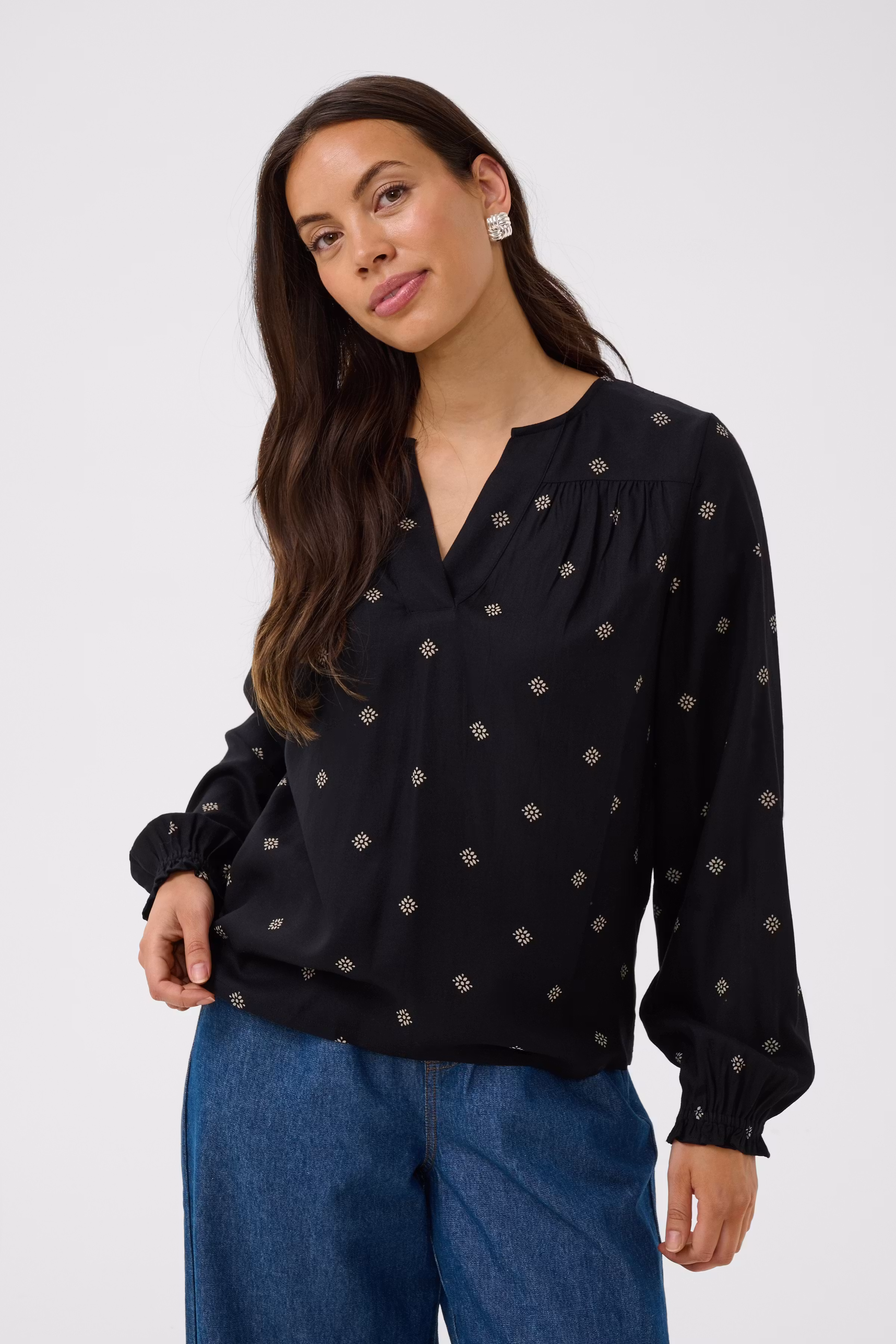 BPclementine Blouse LOOKBOOK FRONT 40200226-1000108