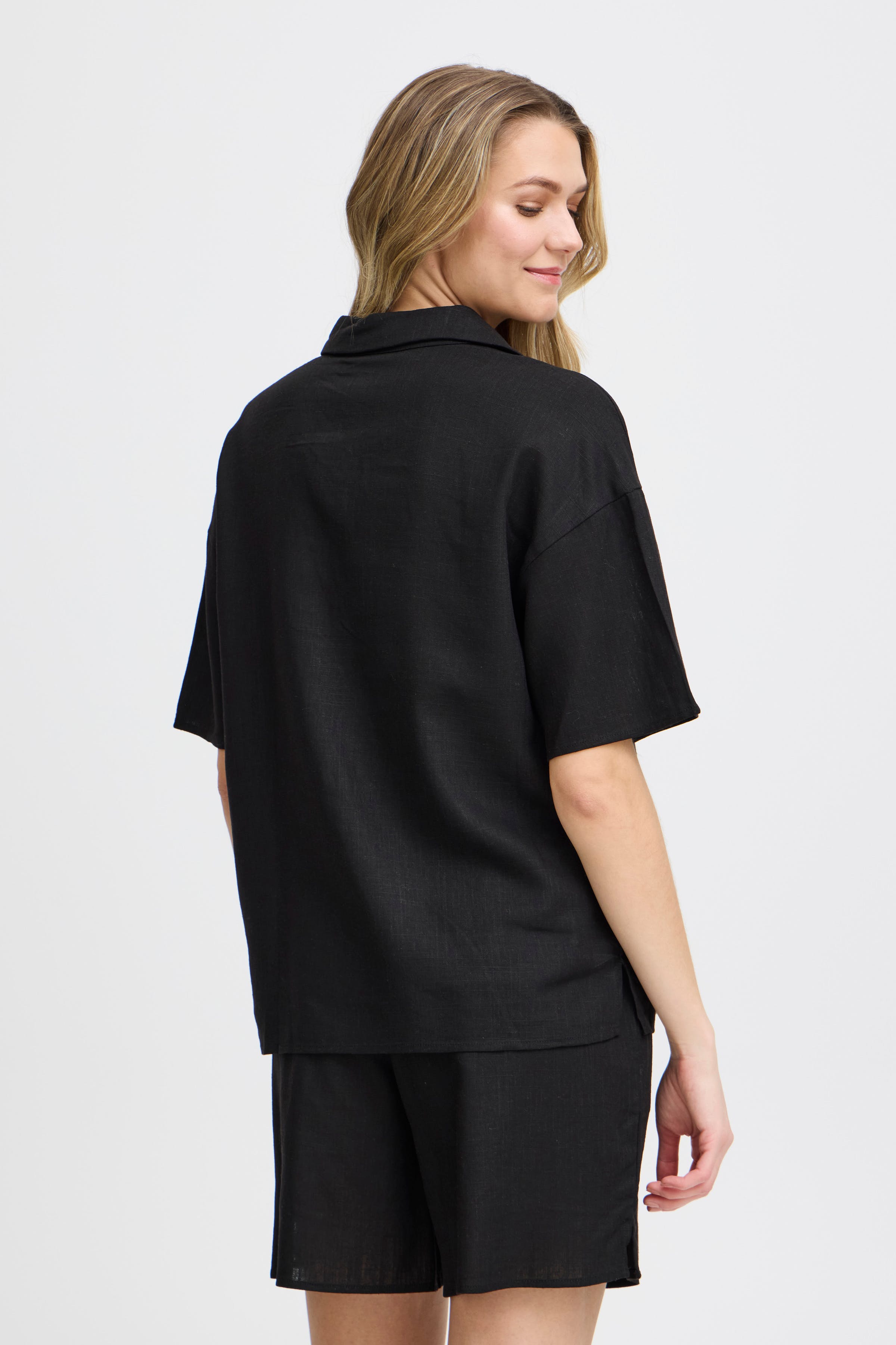 FRJUNA Overhemd LOOKBOOK BACK 20614100-200113