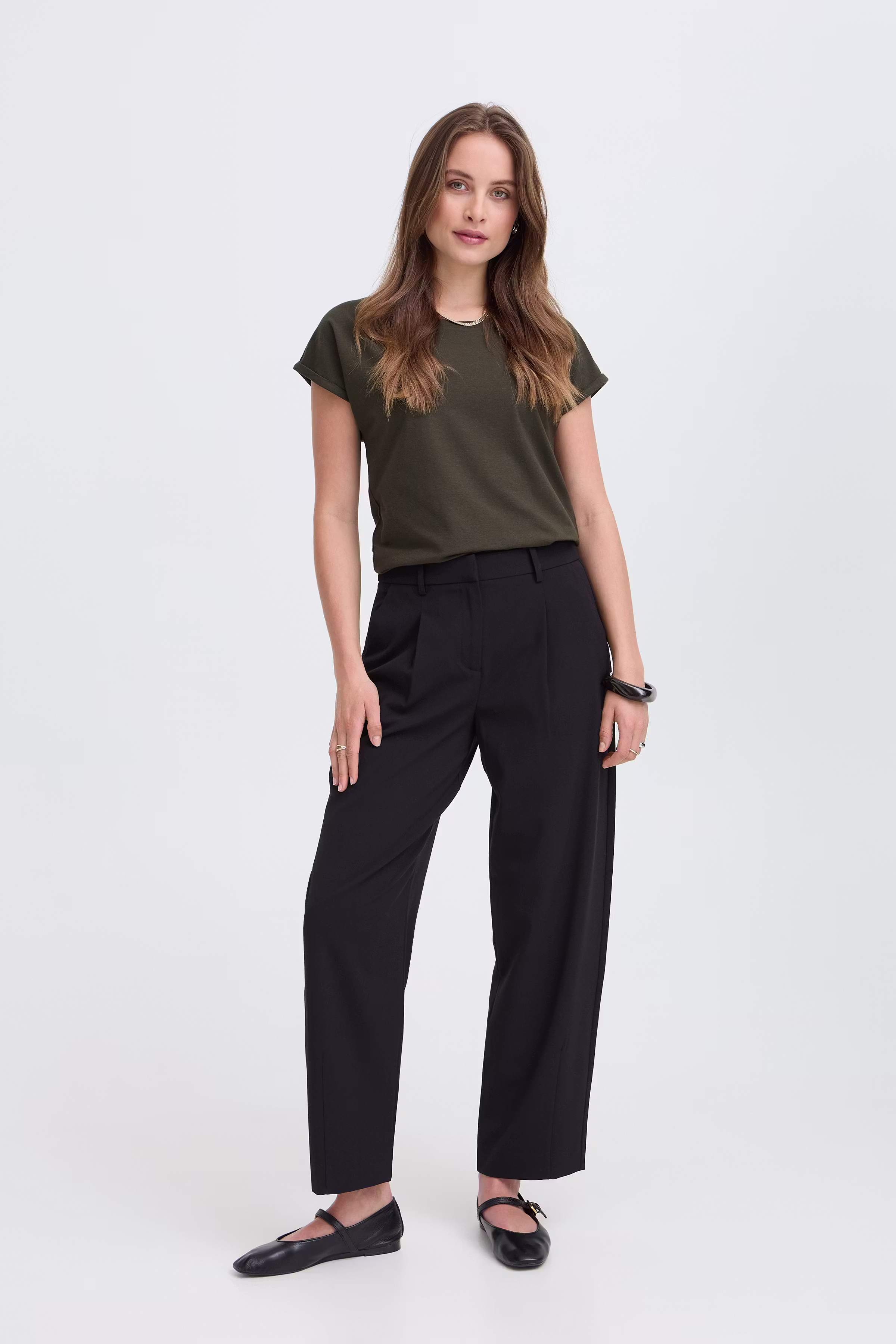 BYDANTA Hose LOOKBOOK FRONT 20819427-194008