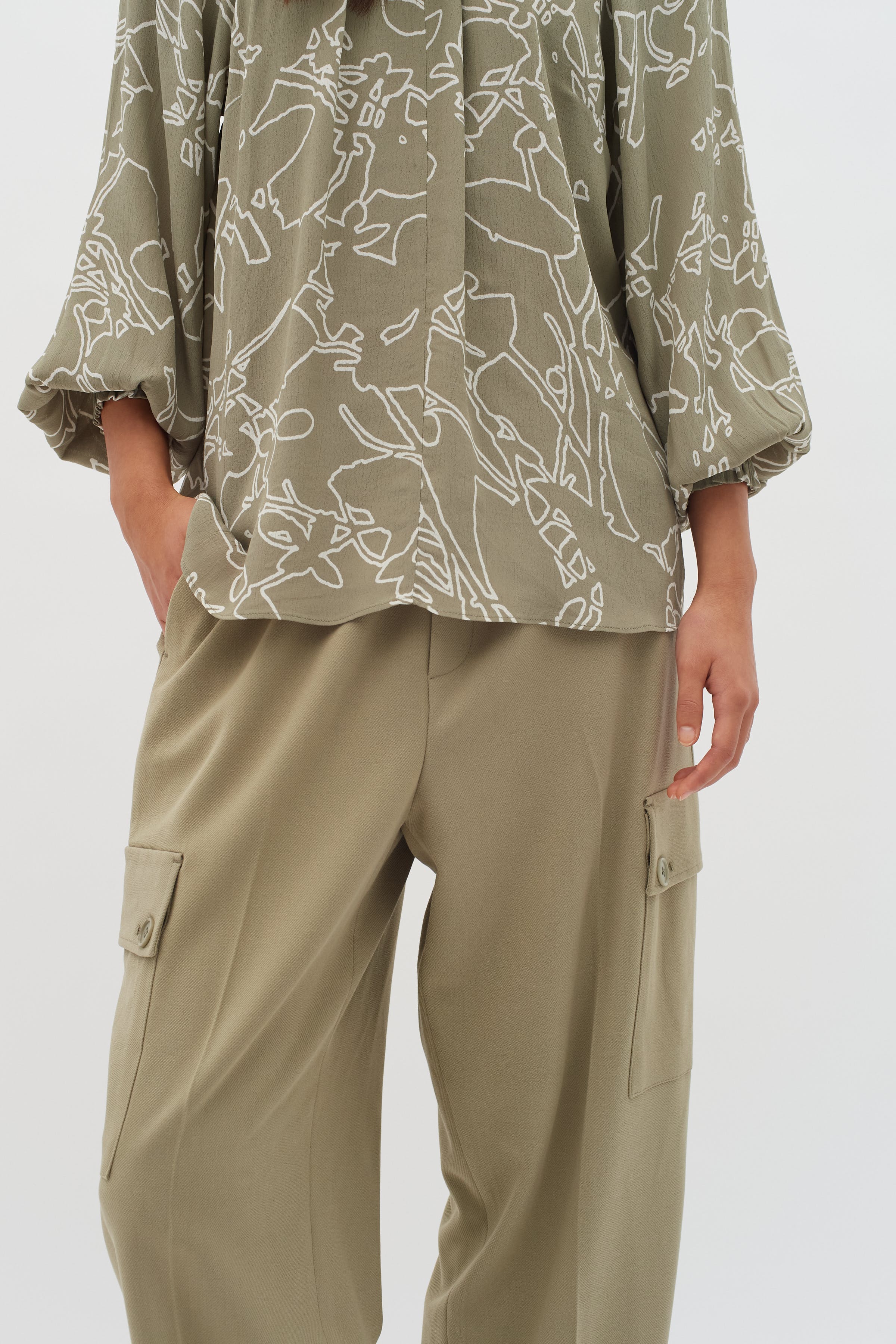 TeoneIW Byxor LOOKBOOK DETAIL 30109505-170619