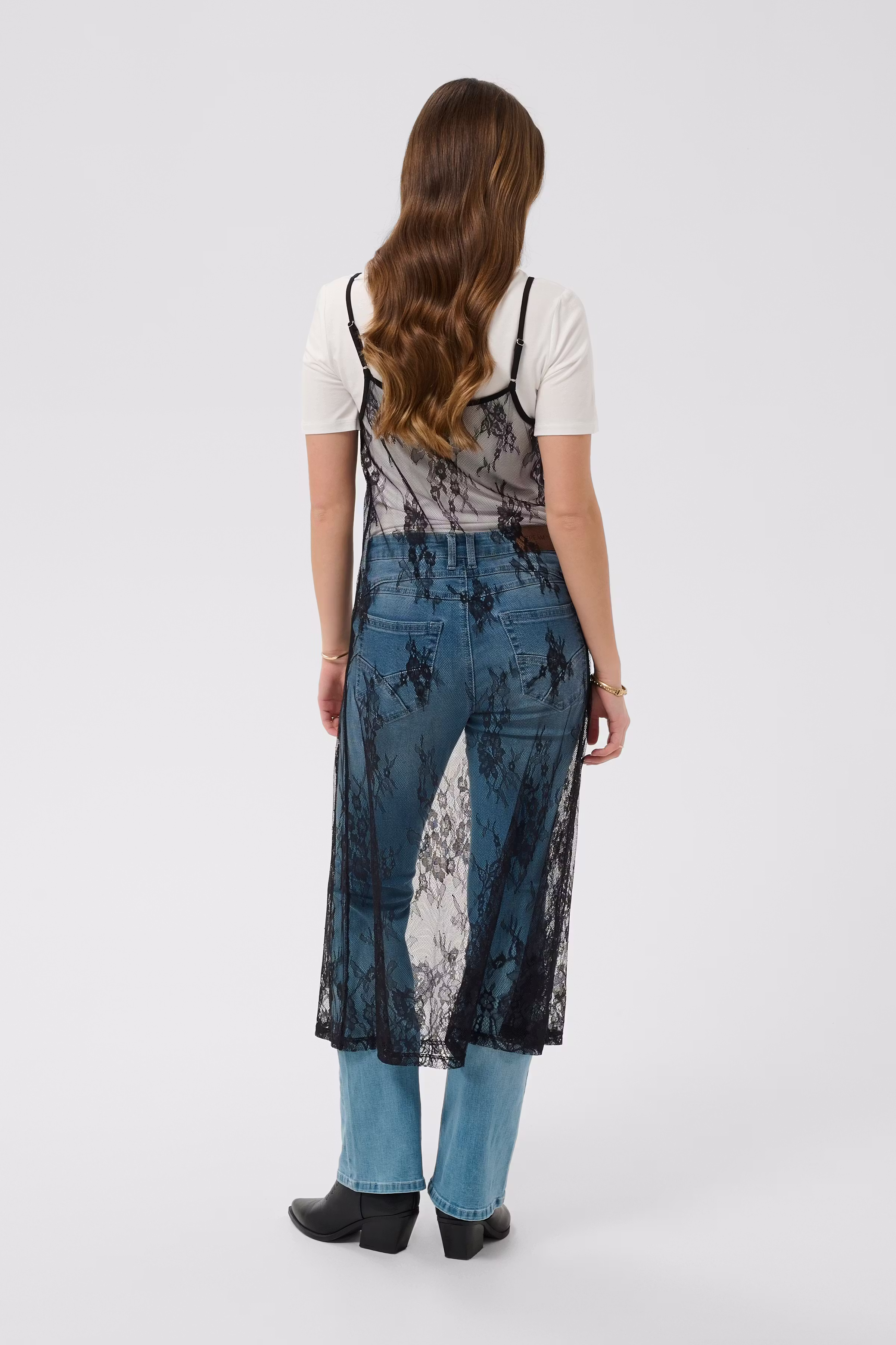 CRKamira Dress LOOKBOOK BACK 10615596-100120