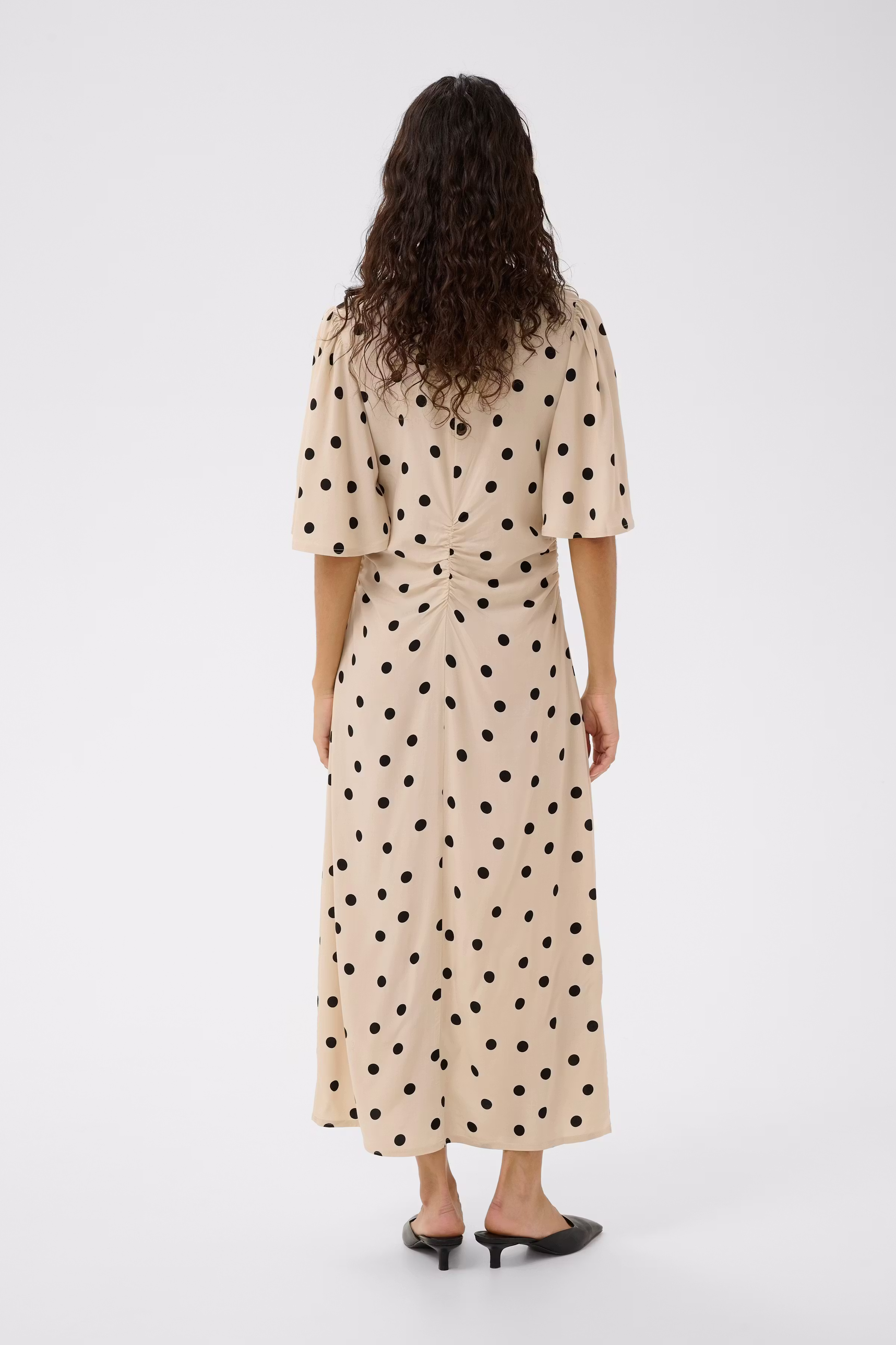 SLArjana Dress LOOKBOOK BACK 30409274-305003