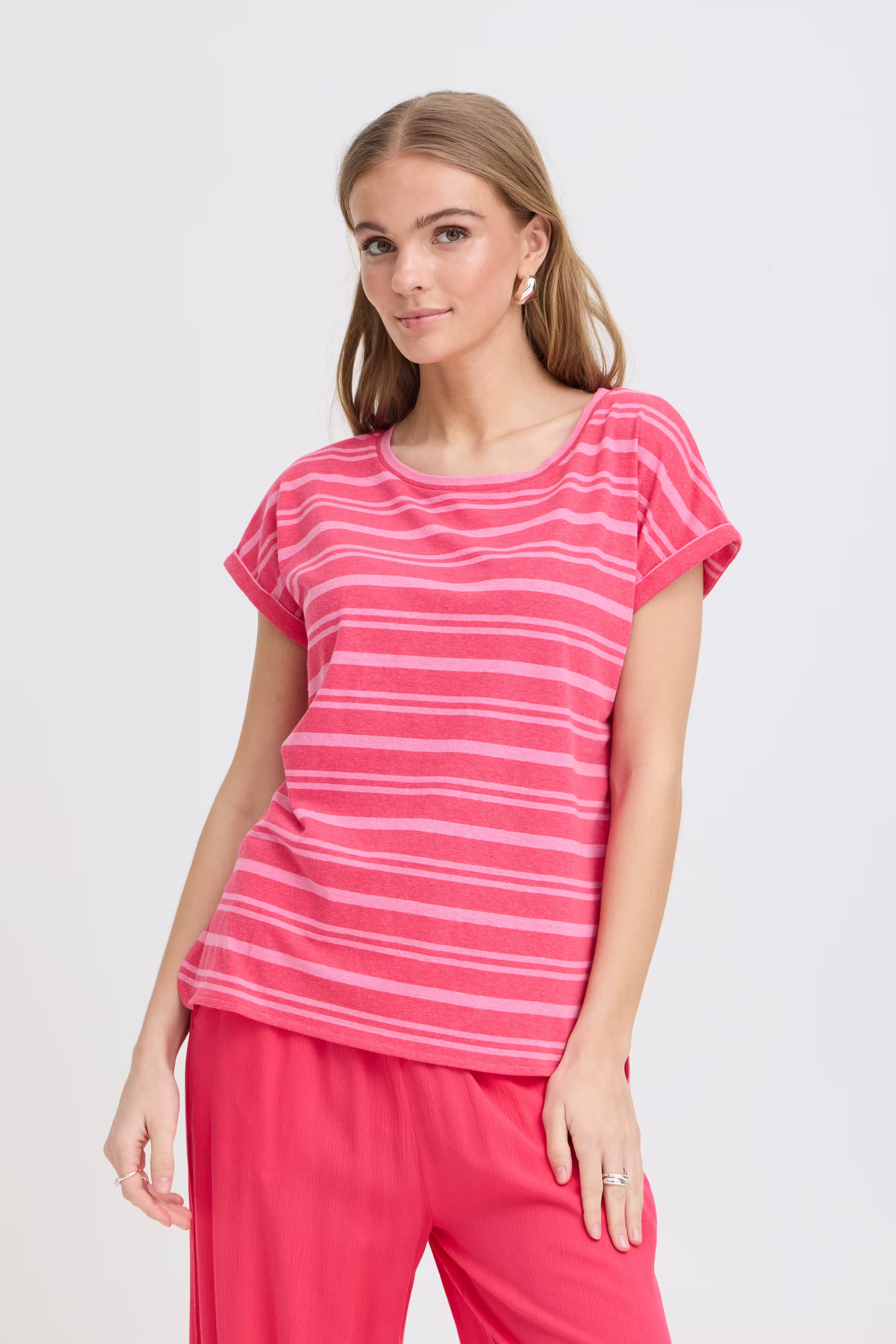 IHYULIETTA T-shirt LOOKBOOK FRONT 20122855-900005375