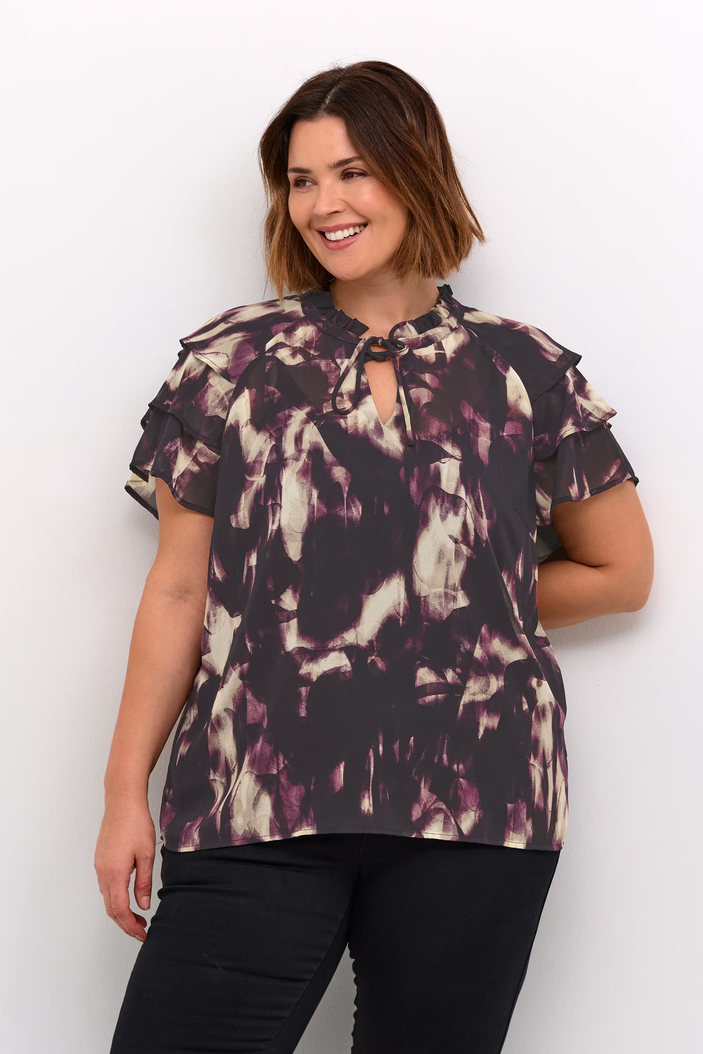 KCnour Bluse LOOKBOOK FRONT 10582700-106600