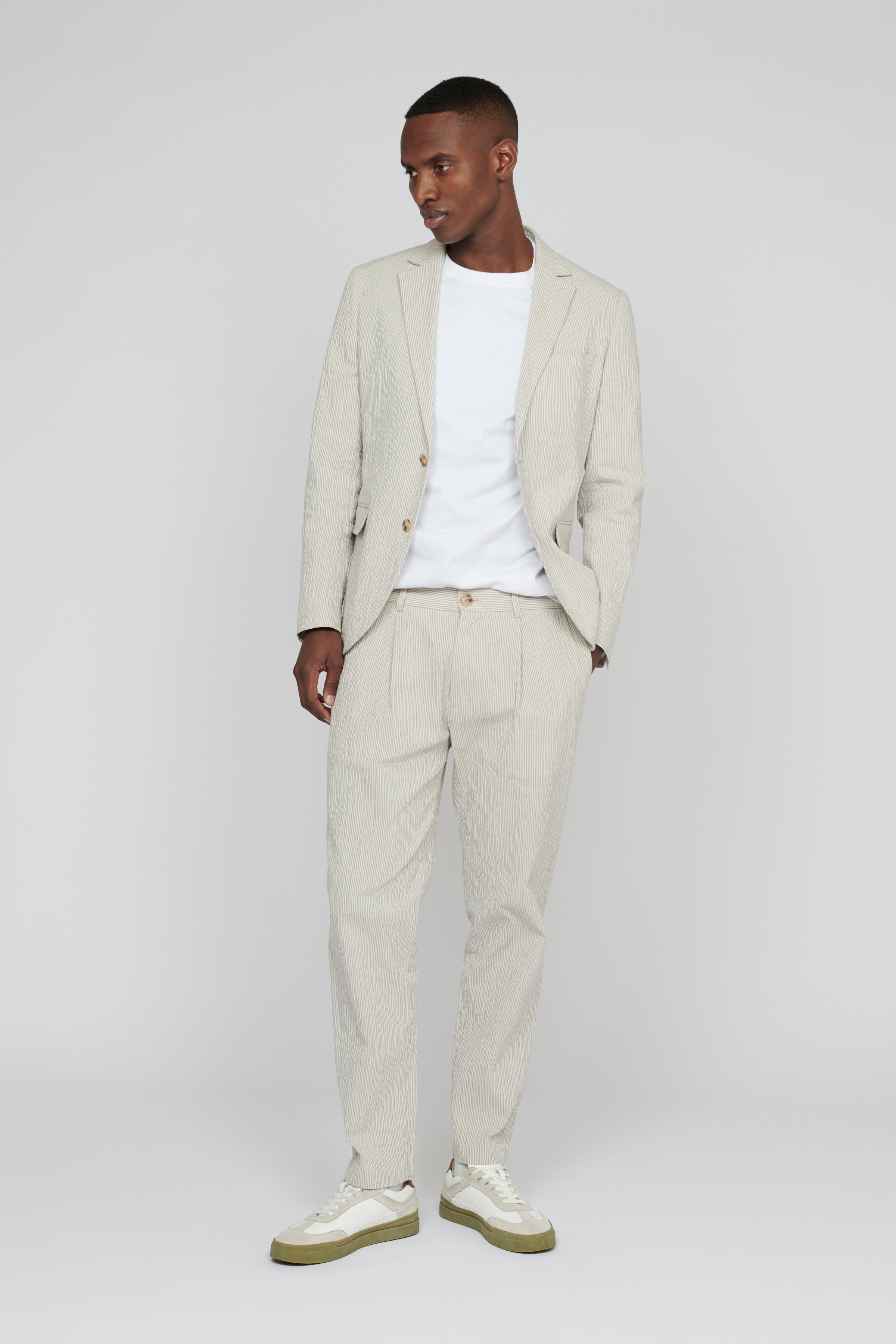 MAhart Hose LOOKBOOK BACK 30207358-170619