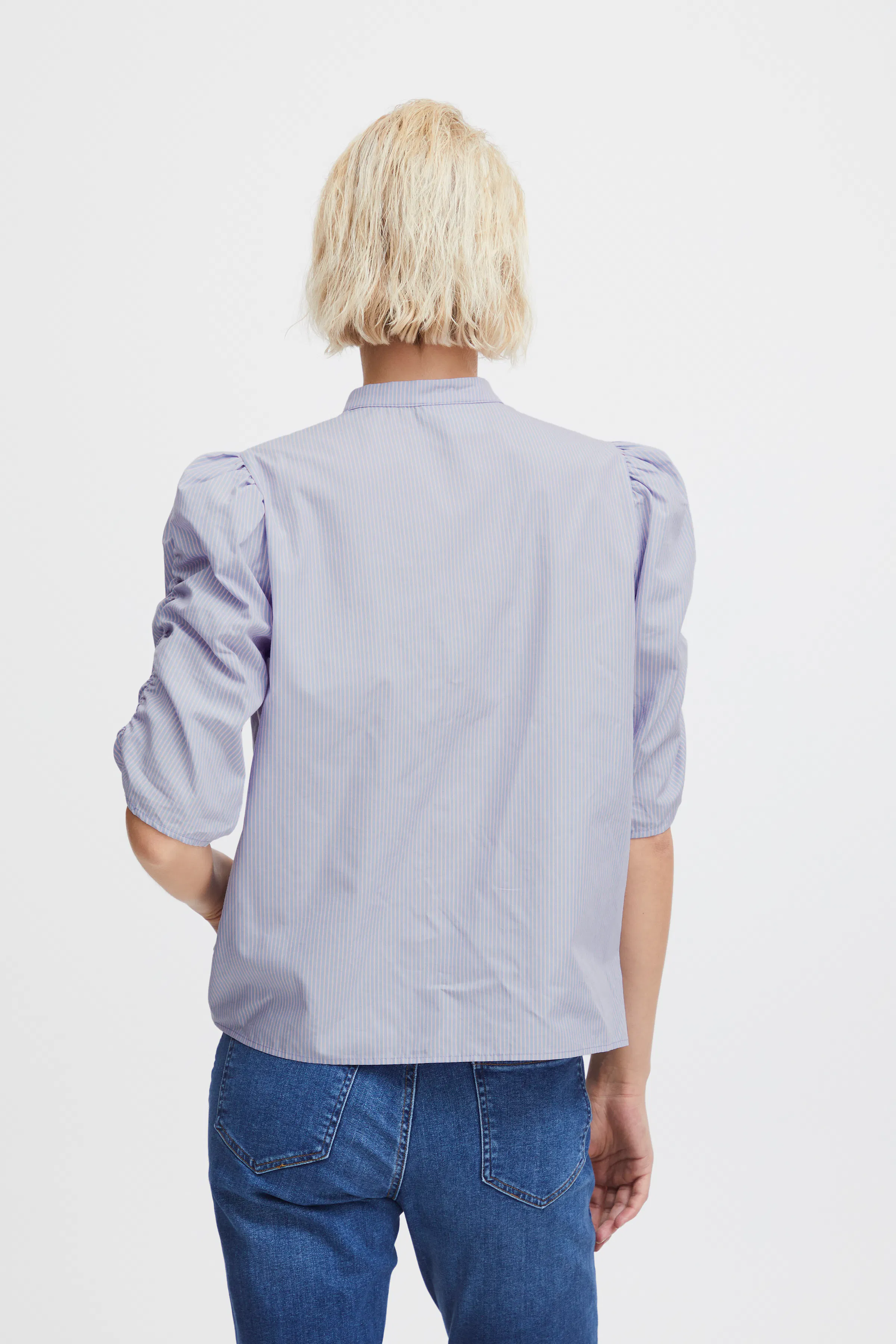 Kortermet bluse LOOKBOOK BACK 20121475-203299