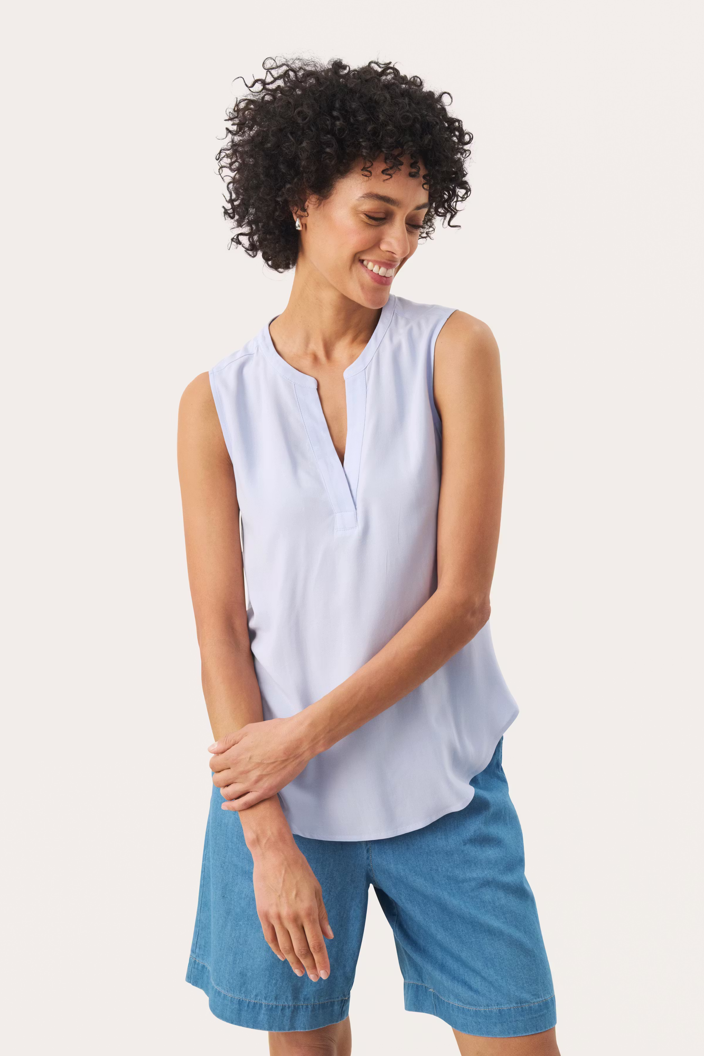 AndiaPW Blouse LOOKBOOK FRONT 30308317-144110