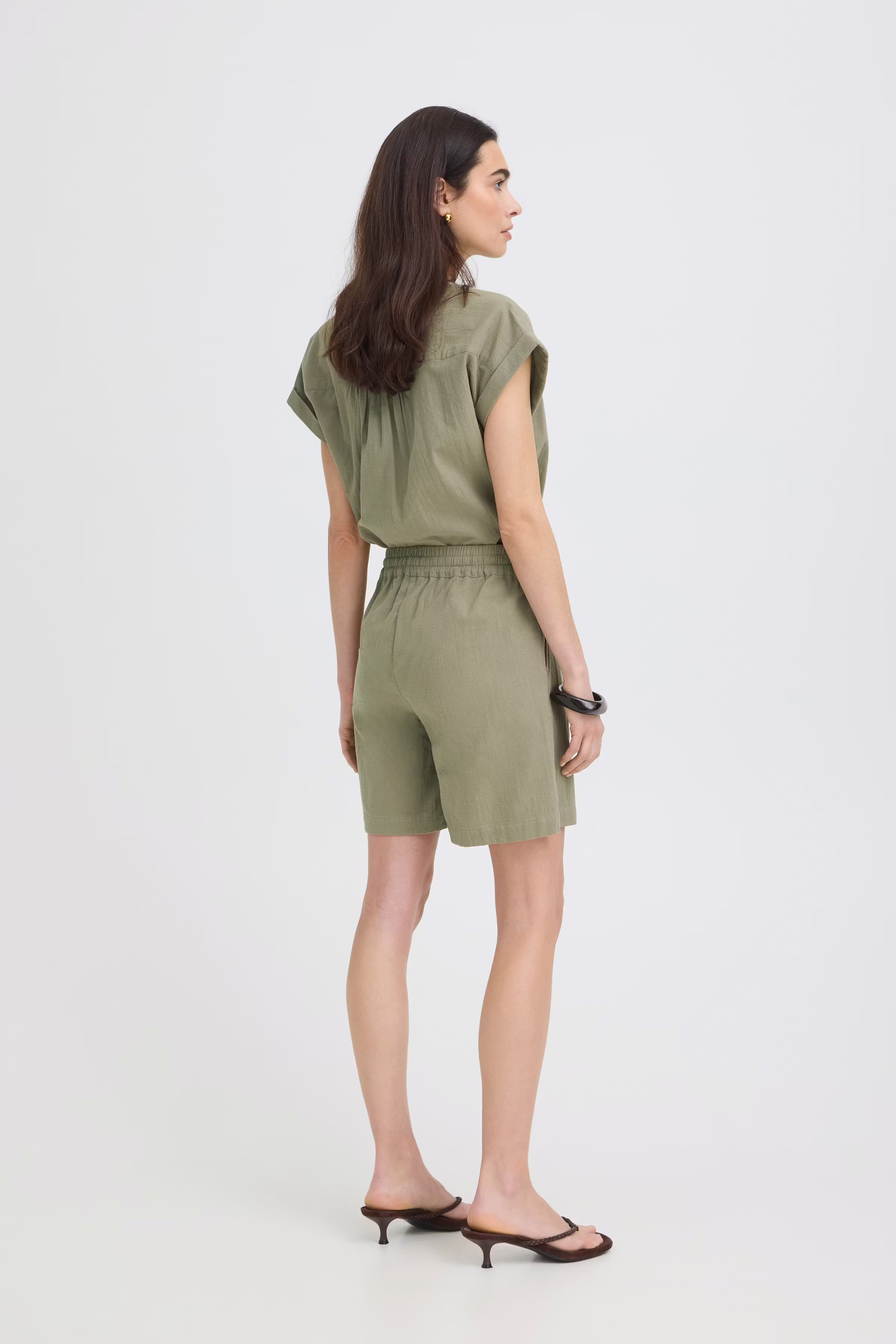 BYELLANA Shorts LOOKBOOK BACK 20818985-170613