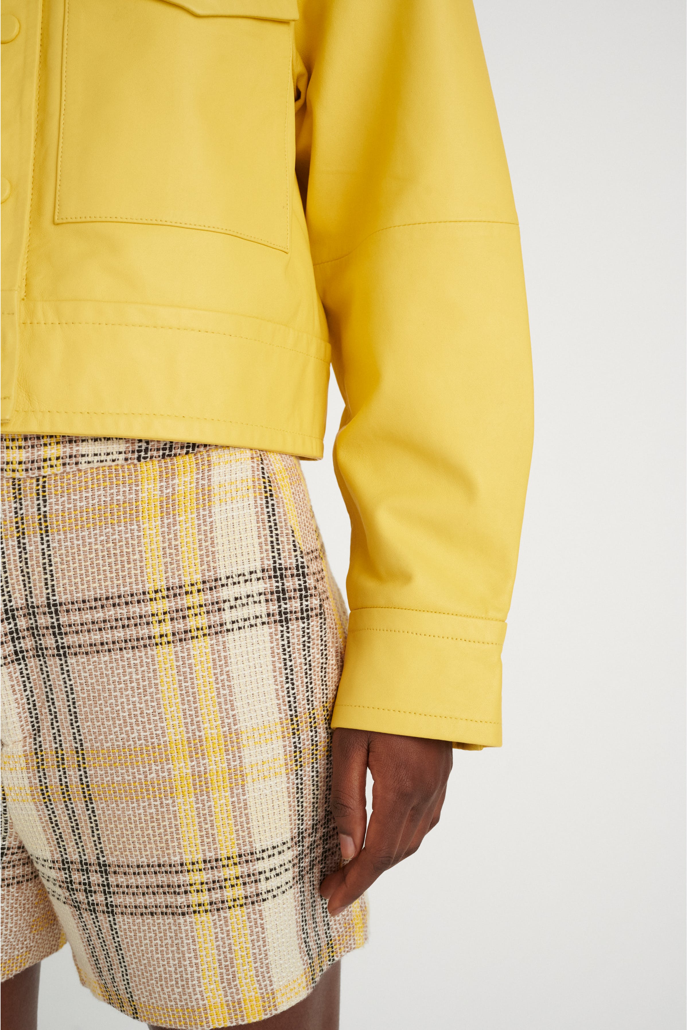 PerleIW Shorts suiting LOOKBOOK DETAIL 30107123-300371