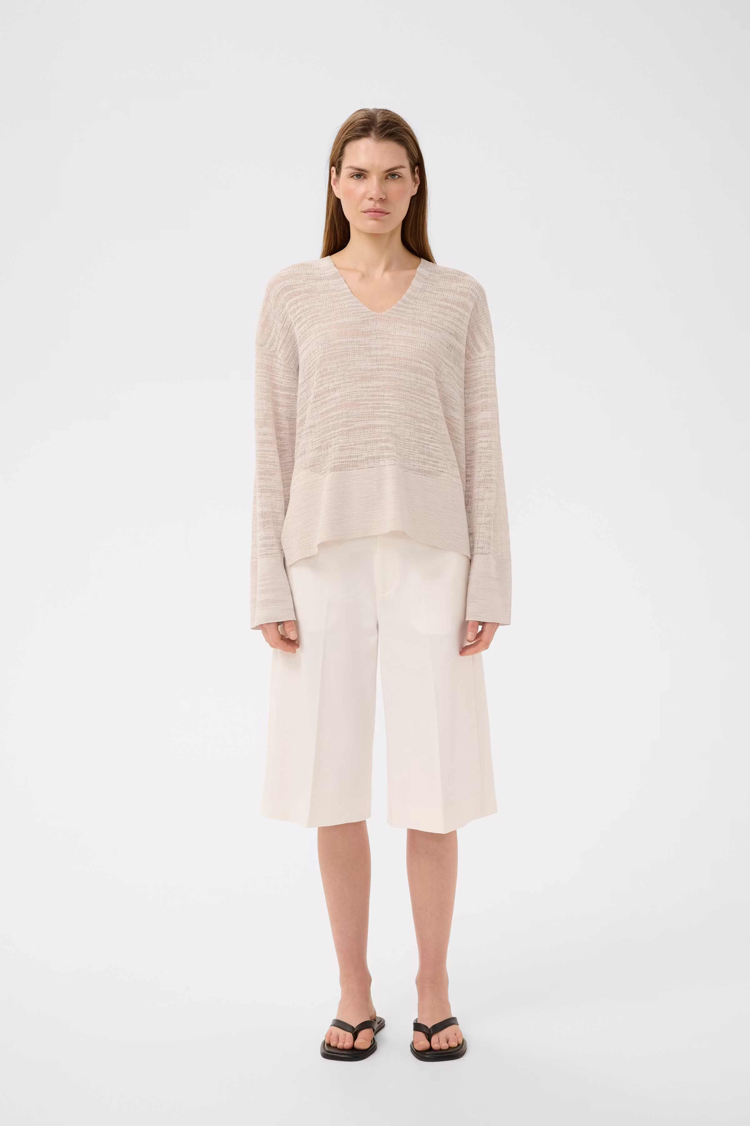 NITAIW Pullover LOOKBOOK FRONT 30112519-300597