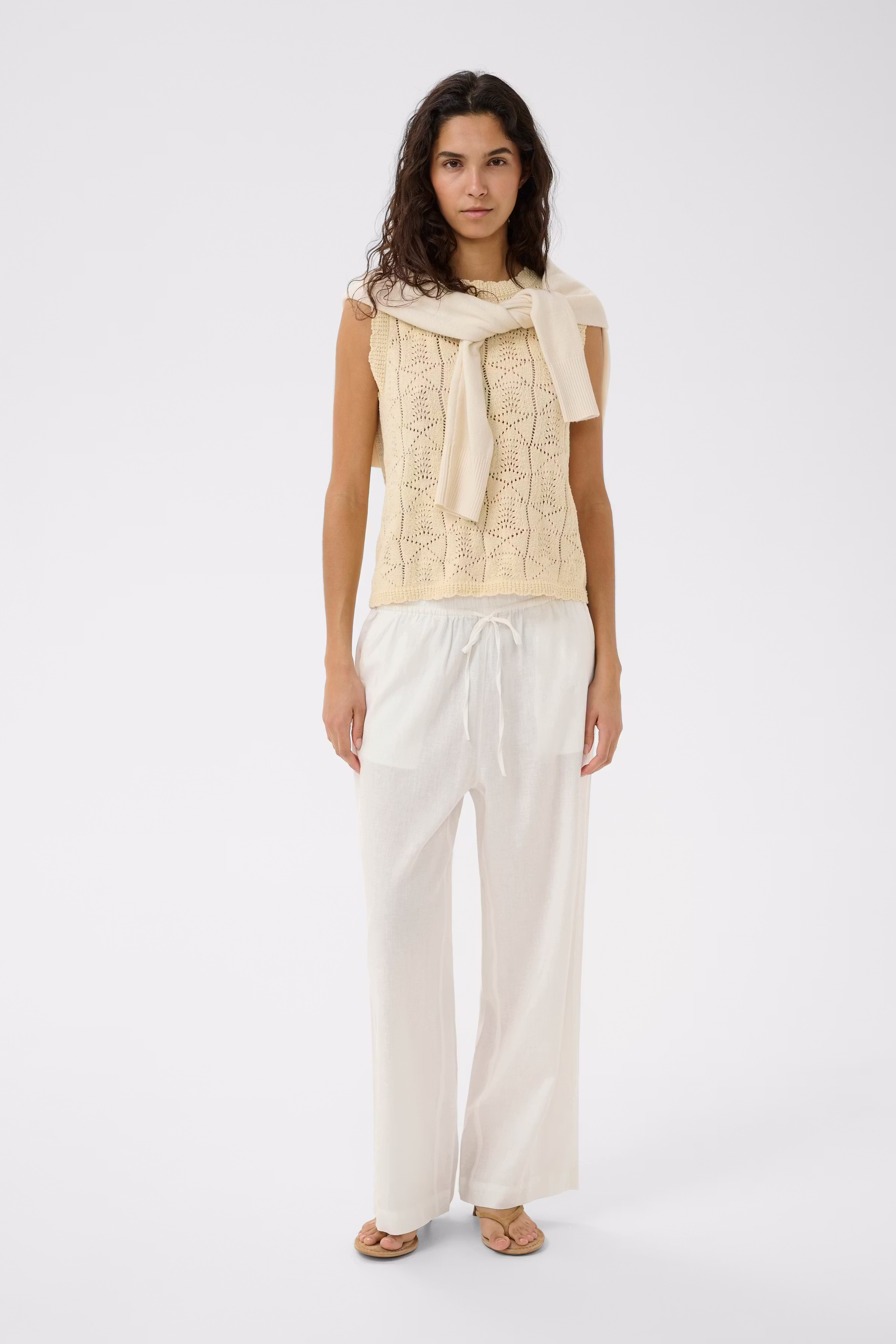 SLAria Bukser LOOKBOOK FRONT 30409026-111001