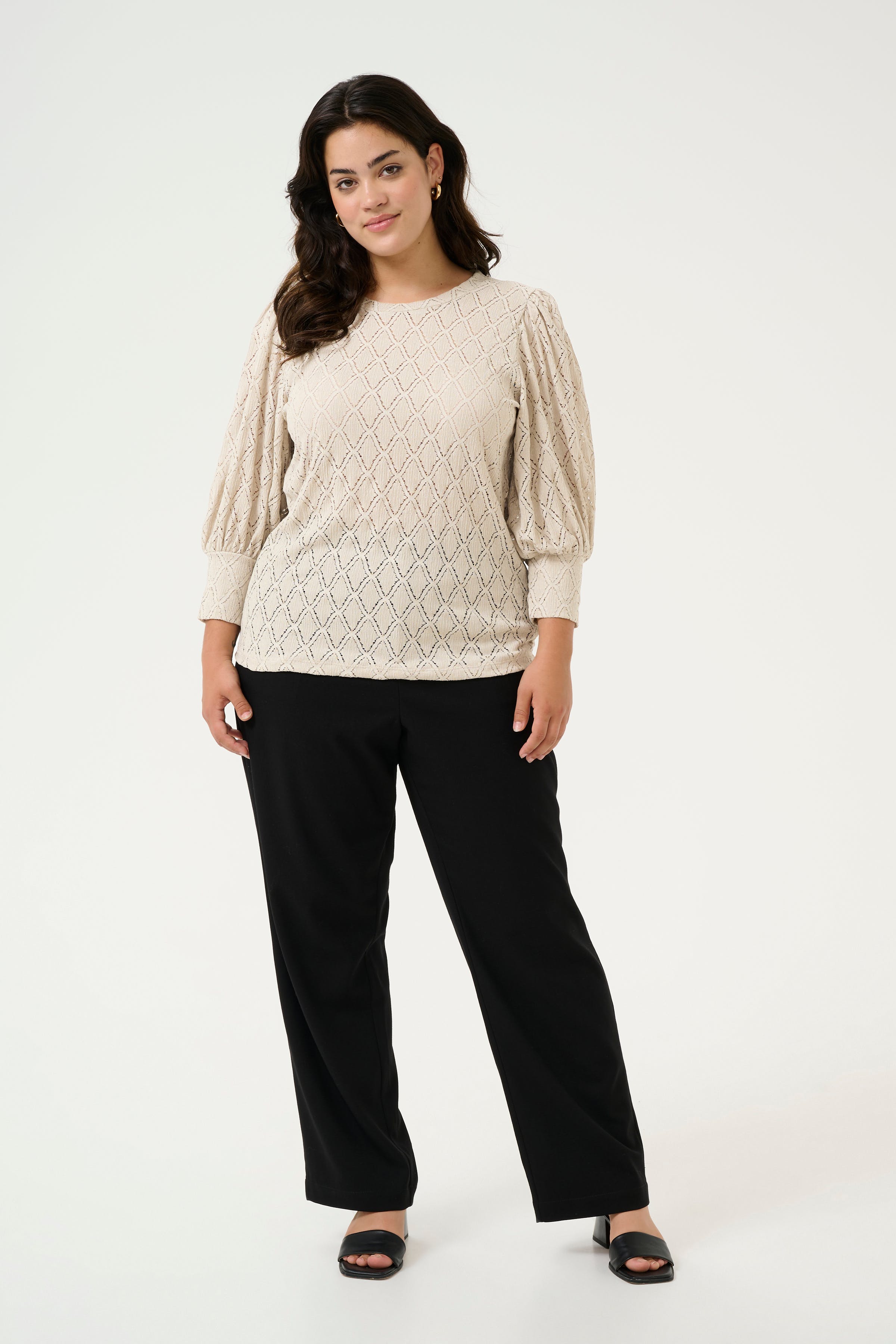 KCtia Blouse LOOKBOOK FRONT 10583143-151305