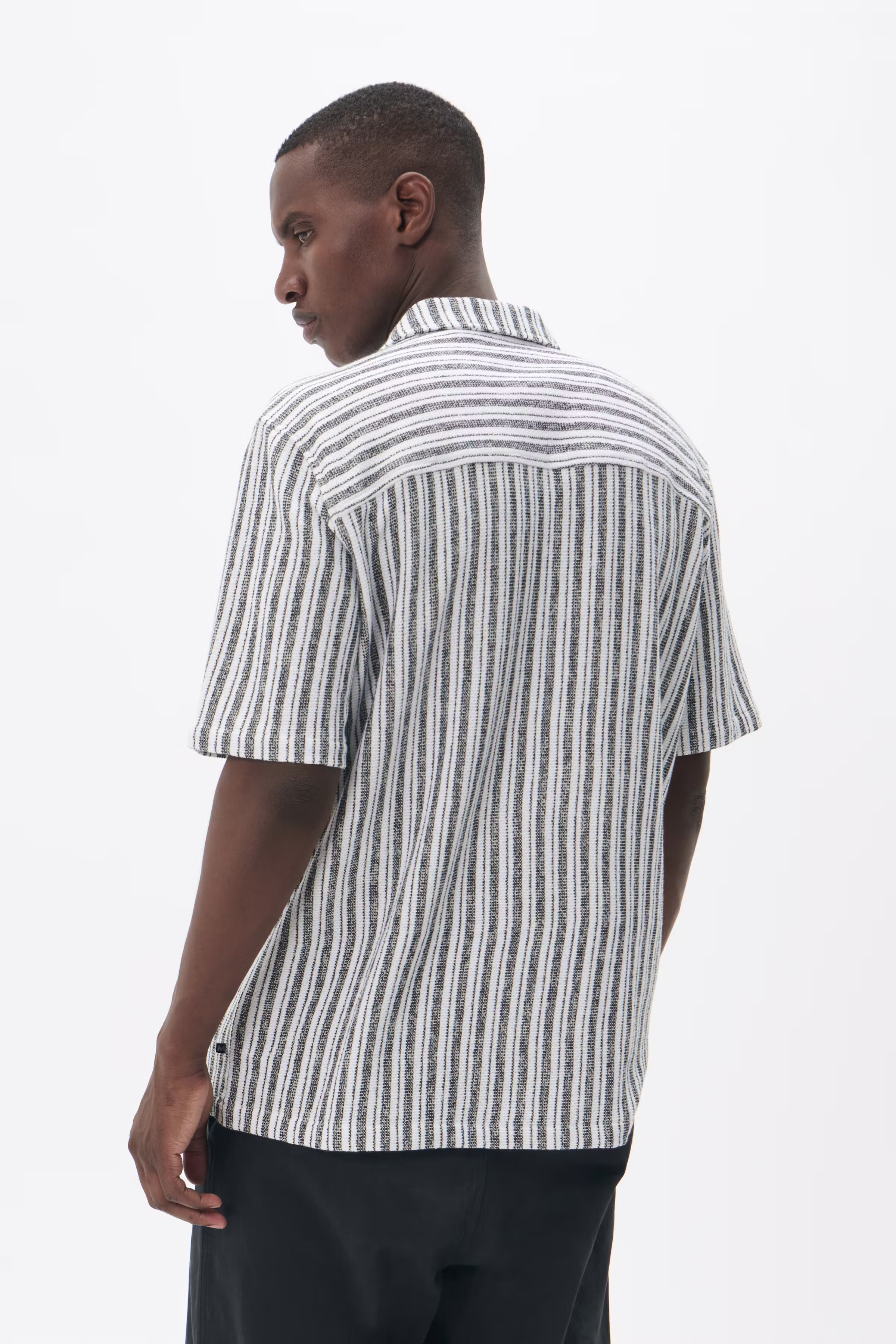 MAklampo Shirt LOOKBOOK BACK 30207980-194011