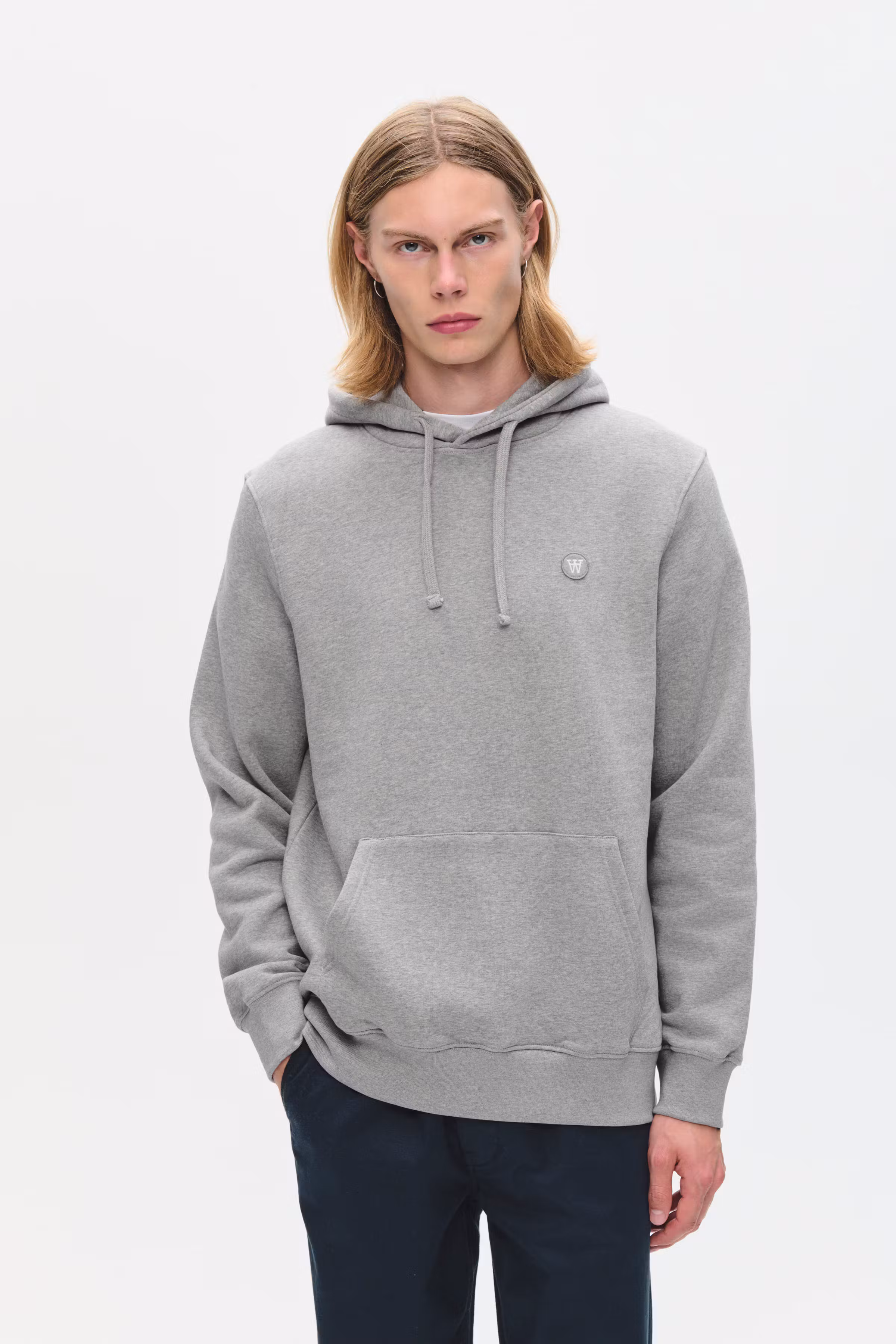 WWAsh Sweatshirt LOOKBOOK FRONT 30251379-303736