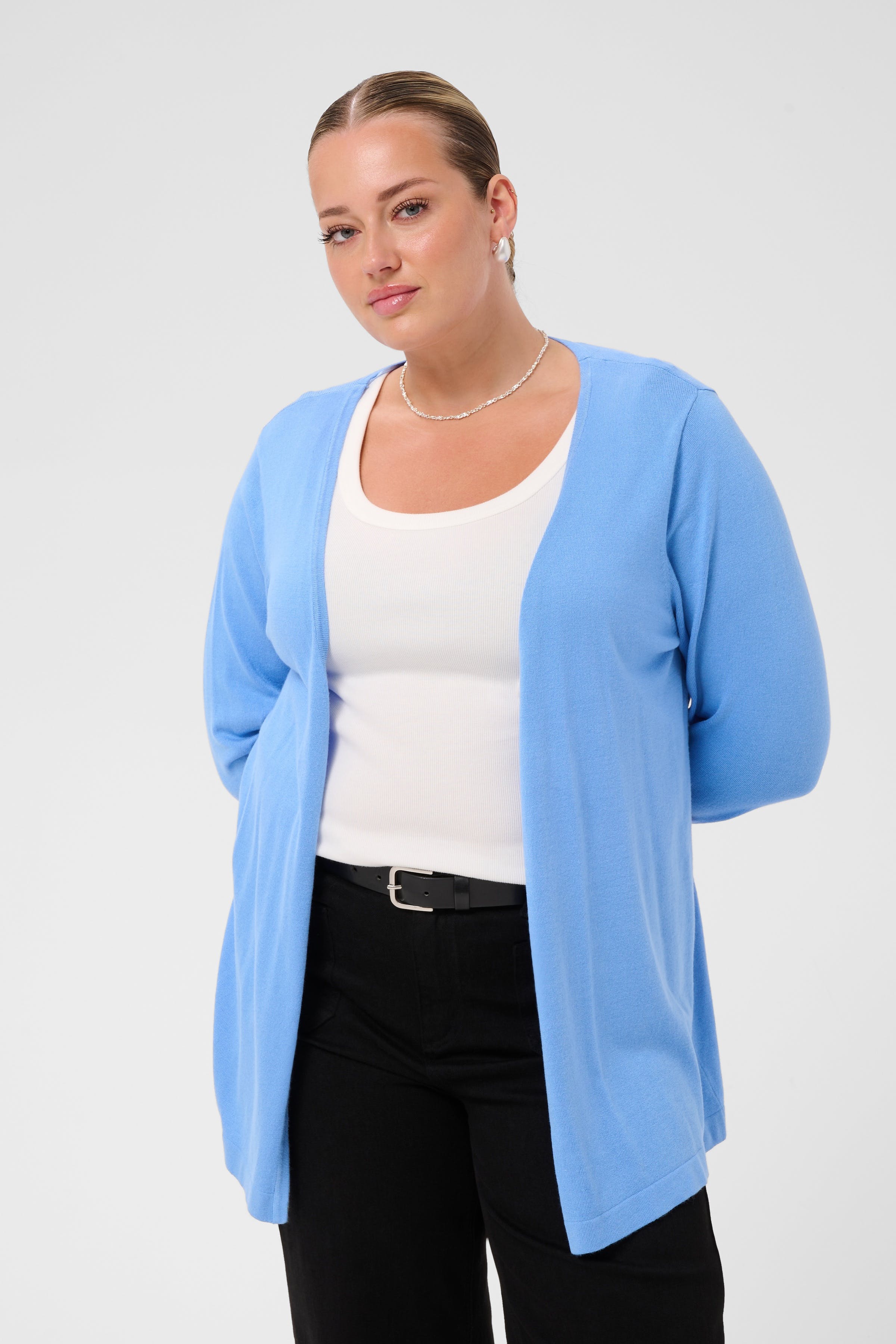 KCfarsia Cardigan LOOKBOOK FRONT 10580339-164032