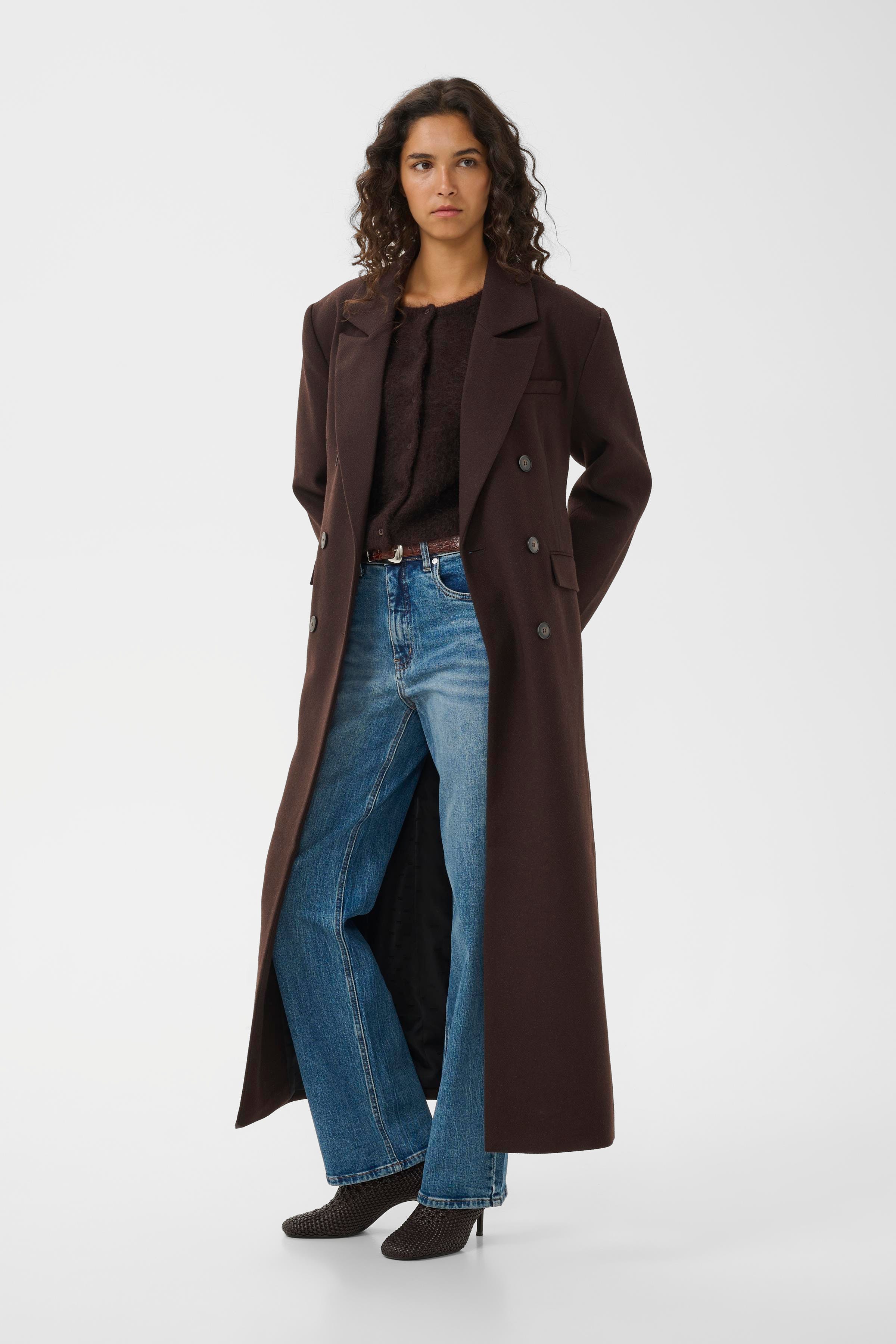 GZvenja Lang frakke LOOKBOOK FRONT 10911300-191018