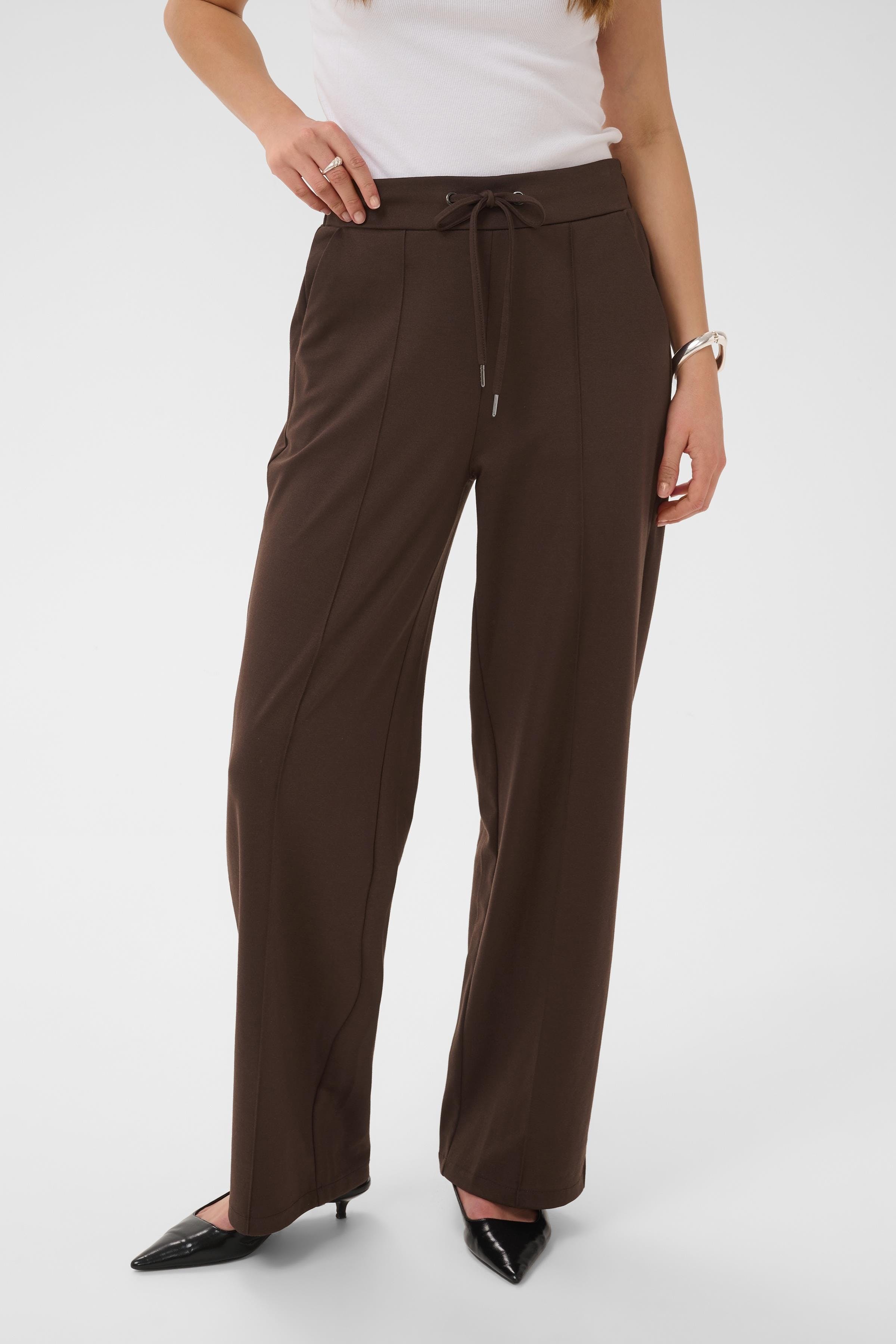 KAjenny Straight Byxor LOOKBOOK FRONT 10508621-190915