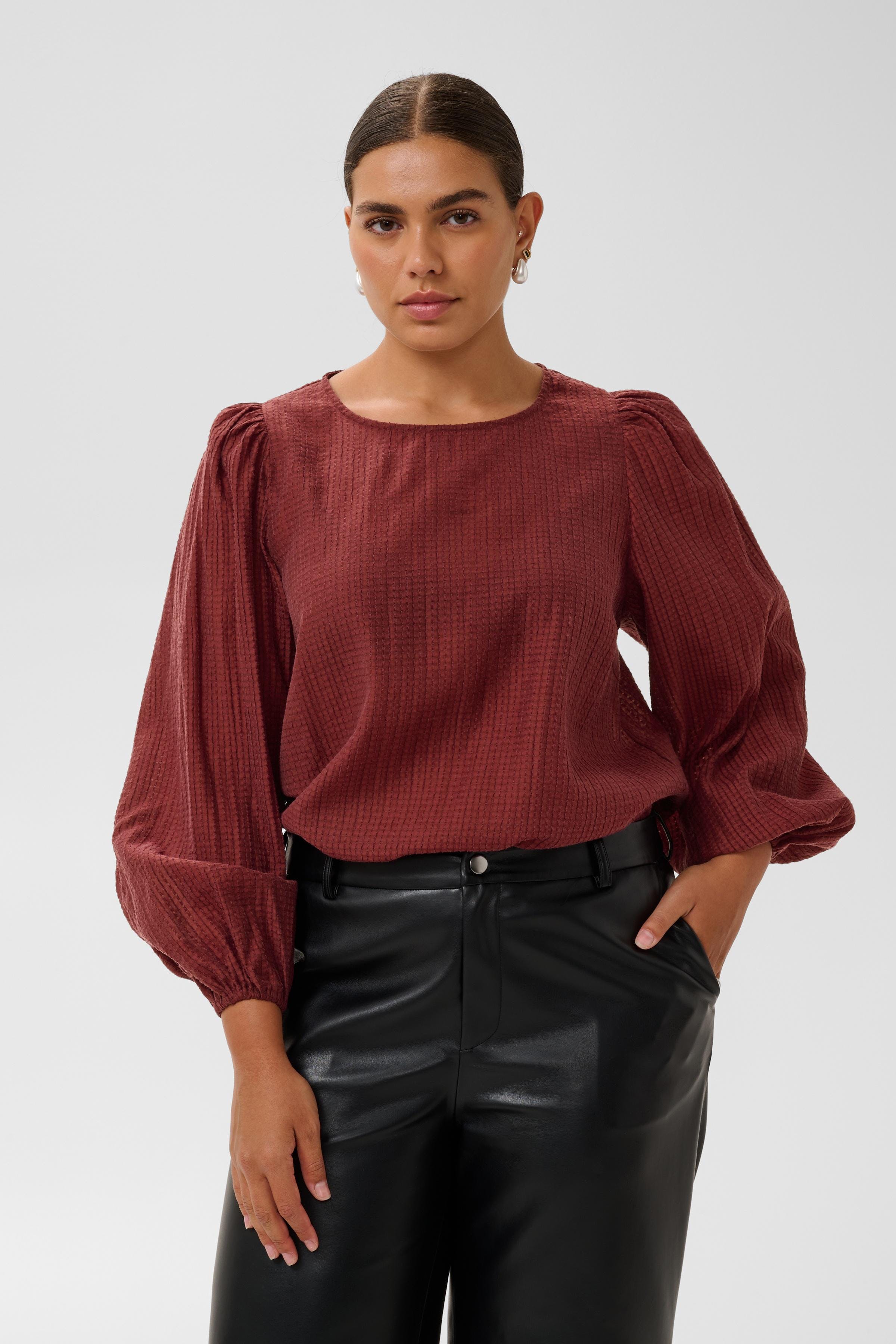 KCrie Bluse LOOKBOOK FRONT 10584586-191525